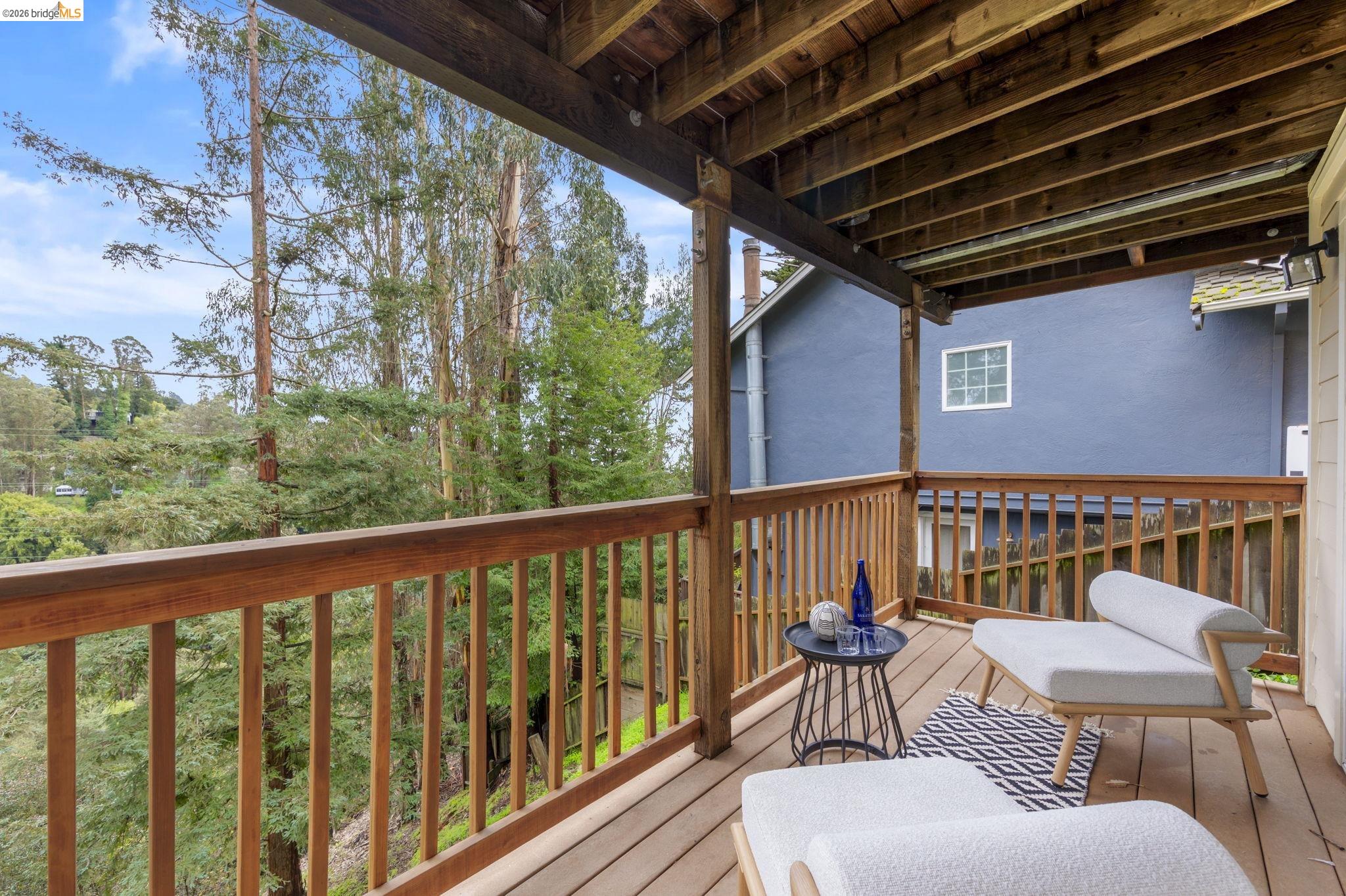 Detail Gallery Image 42 of 52 For 2 Cortez Ct, Oakland,  CA 94611 - 3 Beds | 2 Baths