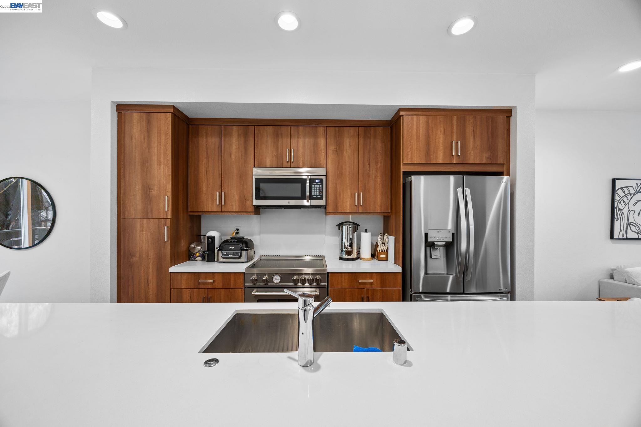 Photo #3: 41125286 Listing: Photo #3