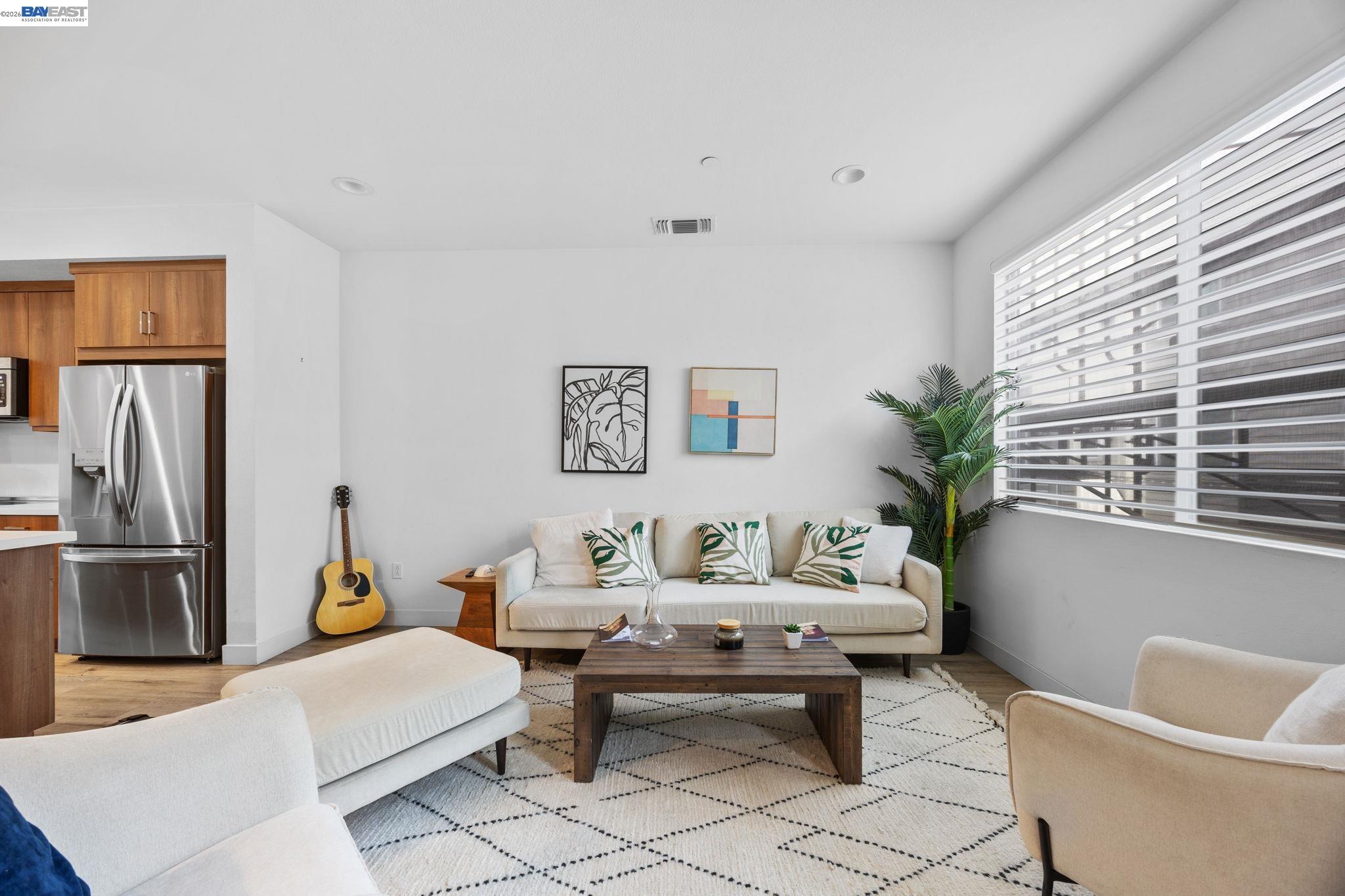 Photo #4: 41125286 Listing: Photo #4