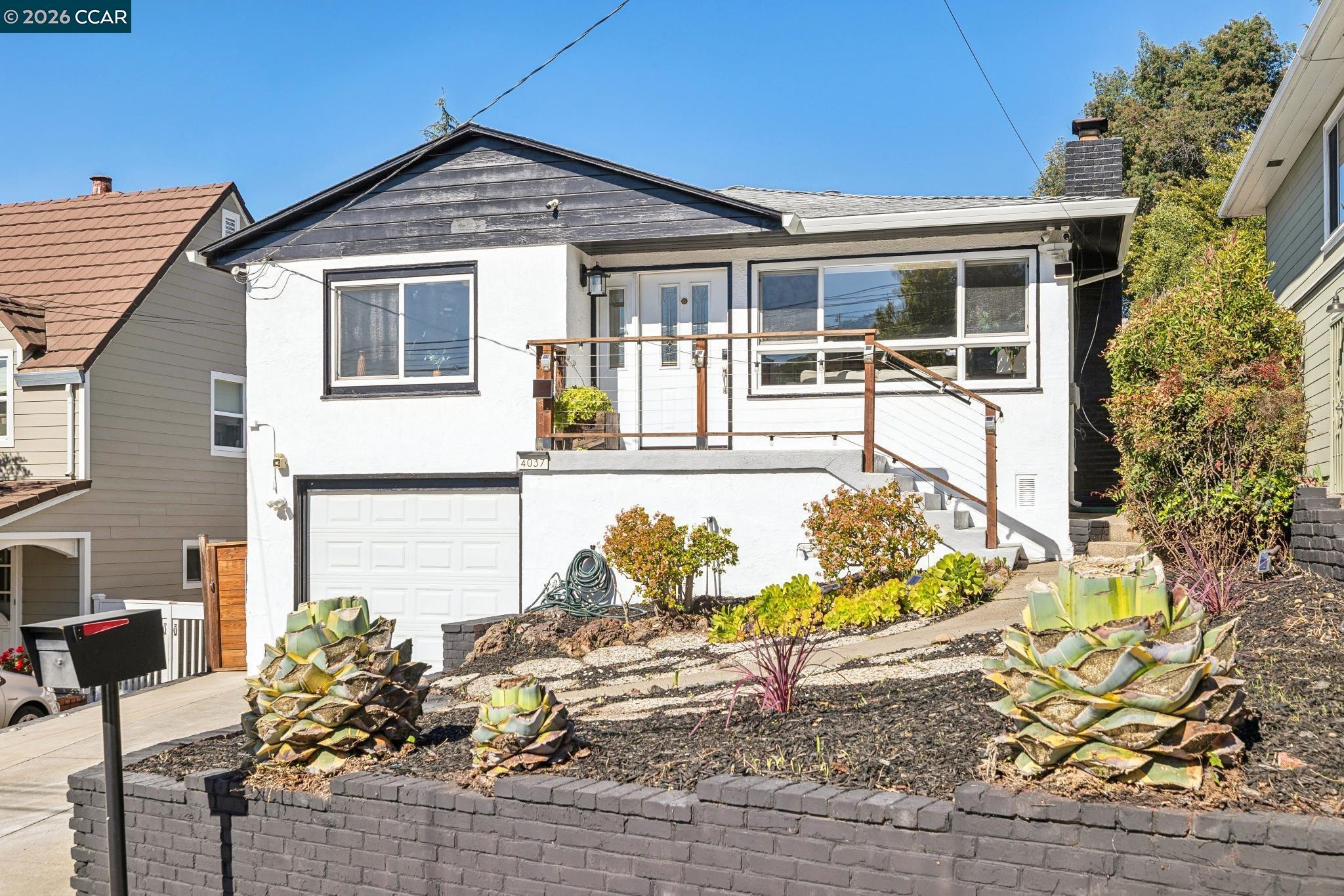 Detail Gallery Image 2 of 53 For 4037 Rusting Ave, Oakland,  CA 94605 - 4 Beds | 2 Baths