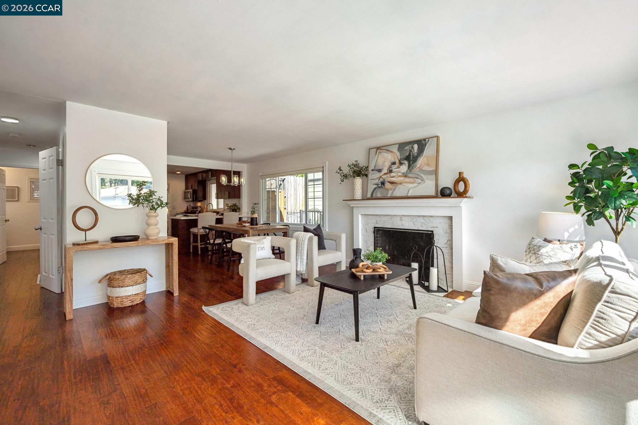 Detail Gallery Image 4 of 53 For 4037 Rusting Ave, Oakland,  CA 94605 - 4 Beds | 2 Baths