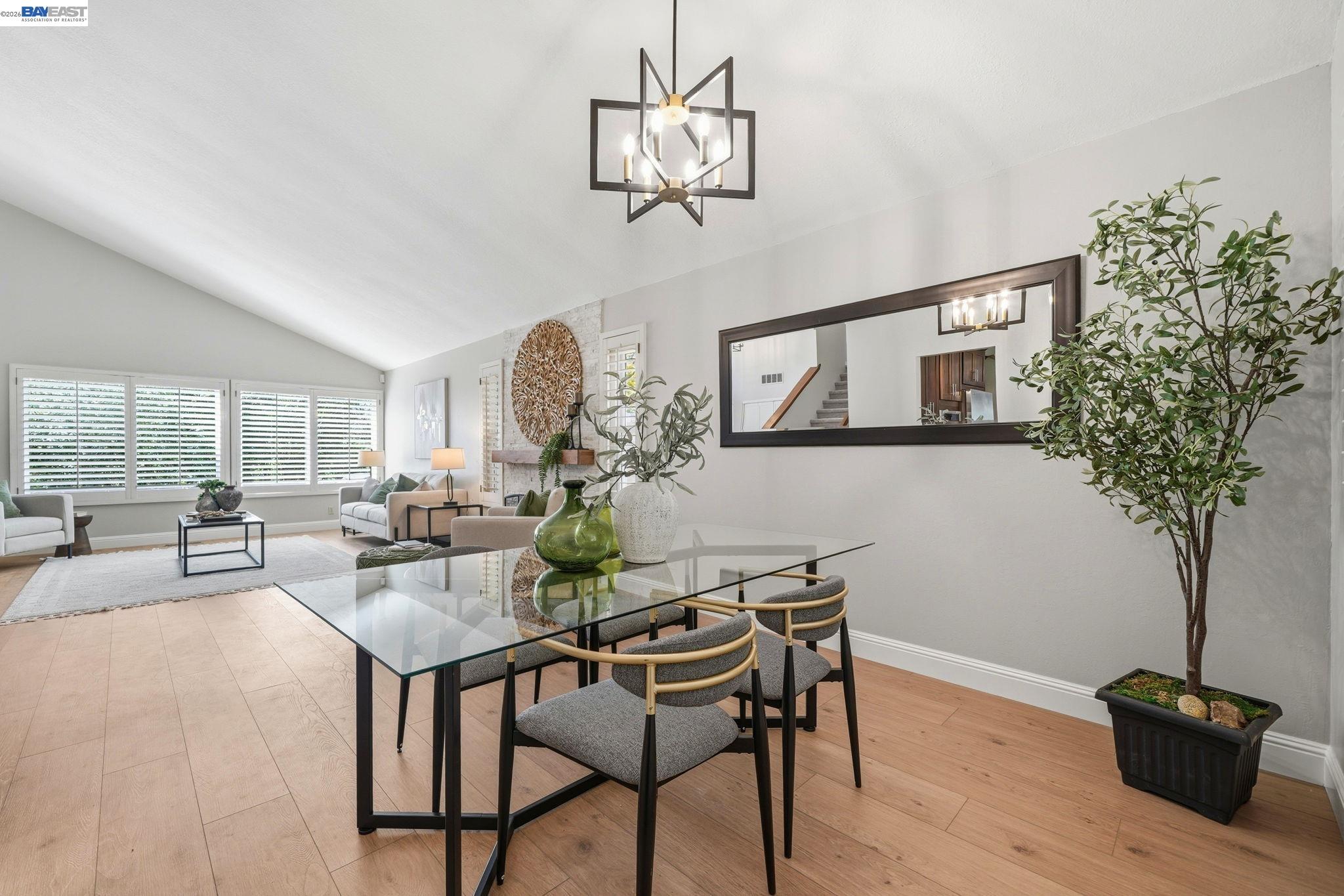 Detail Gallery Image 12 of 59 For 1074 Harvest Cir, Pleasanton,  CA 94566 - 4 Beds | 3 Baths