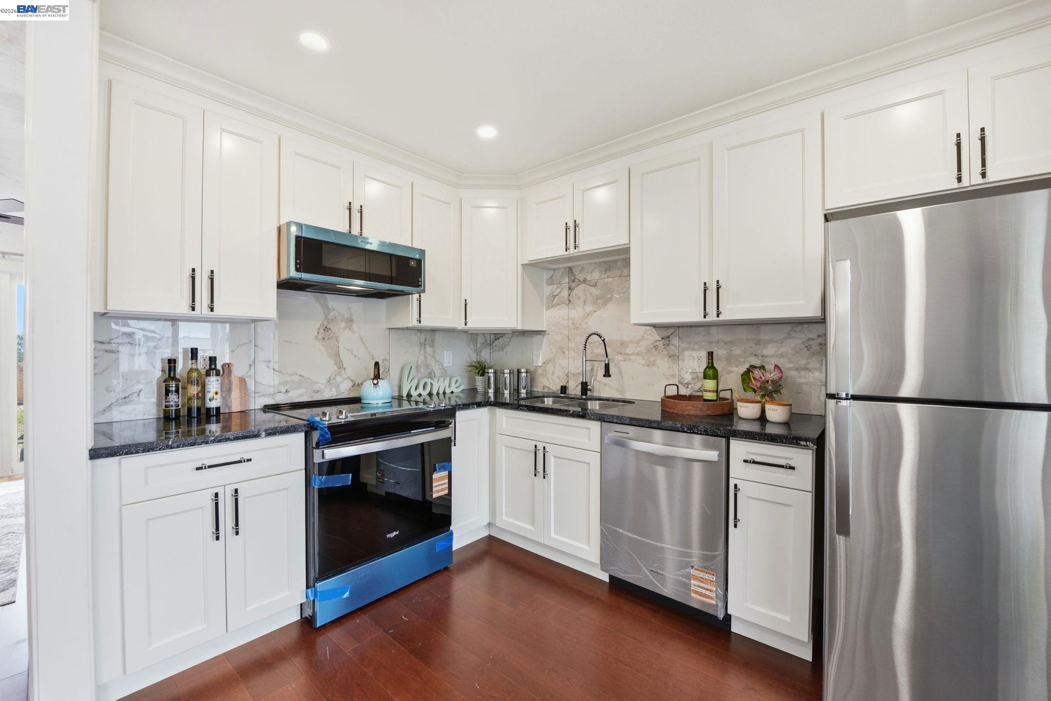 Detail Gallery Image 13 of 51 For 352 Monte Carlo Ave, Union City,  CA 94587 - 4 Beds | 2 Baths