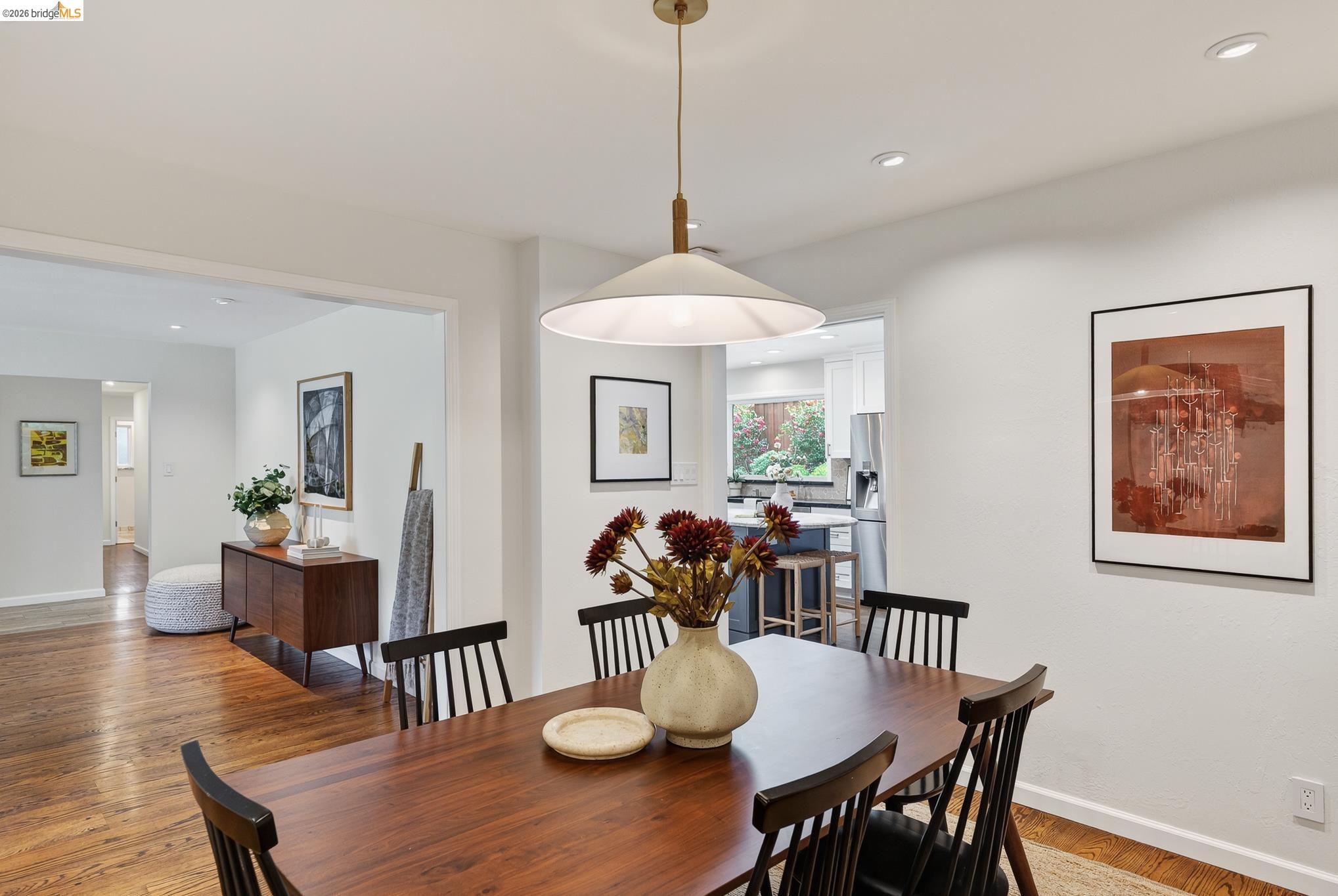 Detail Gallery Image 13 of 52 For 261 Silverado Ct, Oakland,  CA 94605 - 3 Beds | 2 Baths