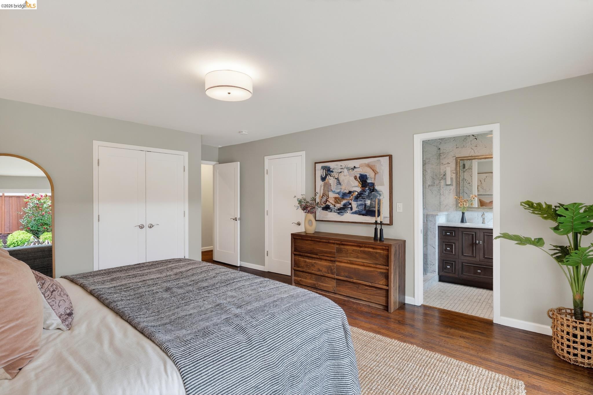 Detail Gallery Image 35 of 52 For 261 Silverado Ct, Oakland,  CA 94605 - 3 Beds | 2 Baths