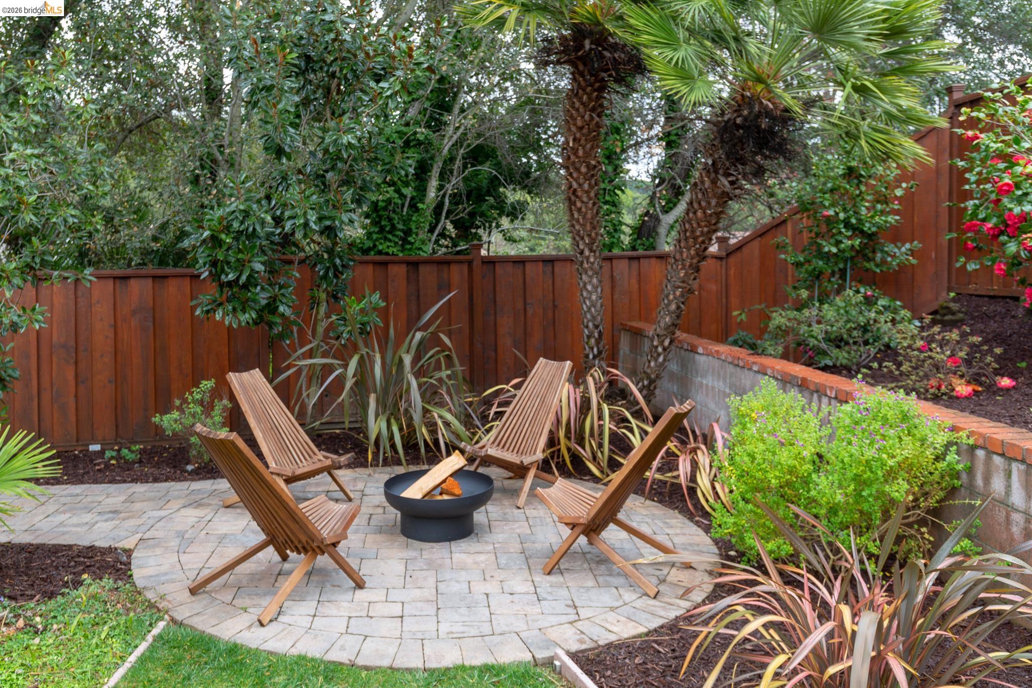 Detail Gallery Image 49 of 52 For 261 Silverado Ct, Oakland,  CA 94605 - 3 Beds | 2 Baths