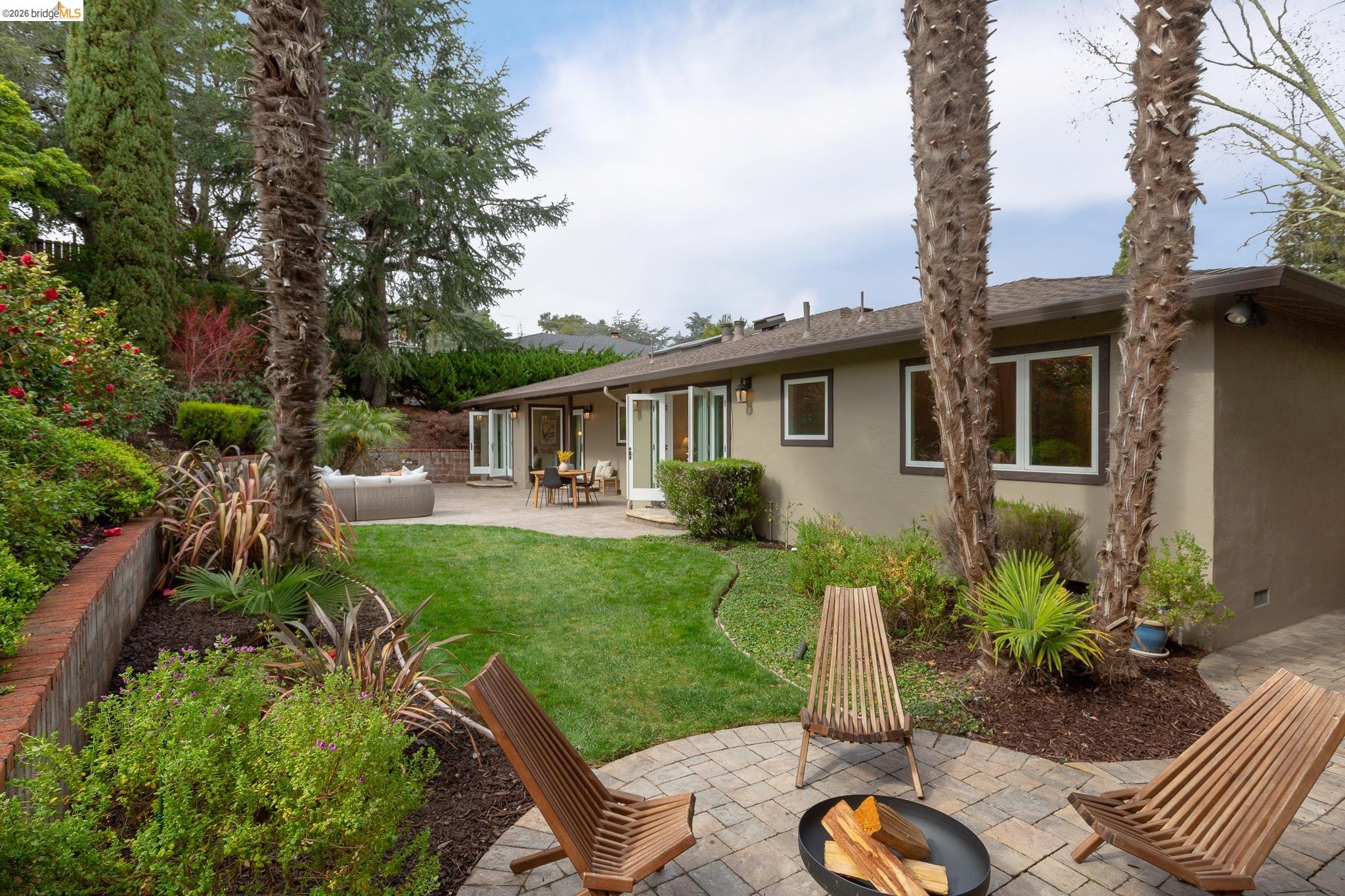 Detail Gallery Image 51 of 52 For 261 Silverado Ct, Oakland,  CA 94605 - 3 Beds | 2 Baths