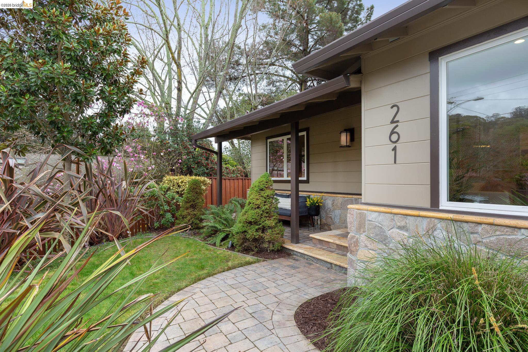 Detail Gallery Image 52 of 52 For 261 Silverado Ct, Oakland,  CA 94605 - 3 Beds | 2 Baths