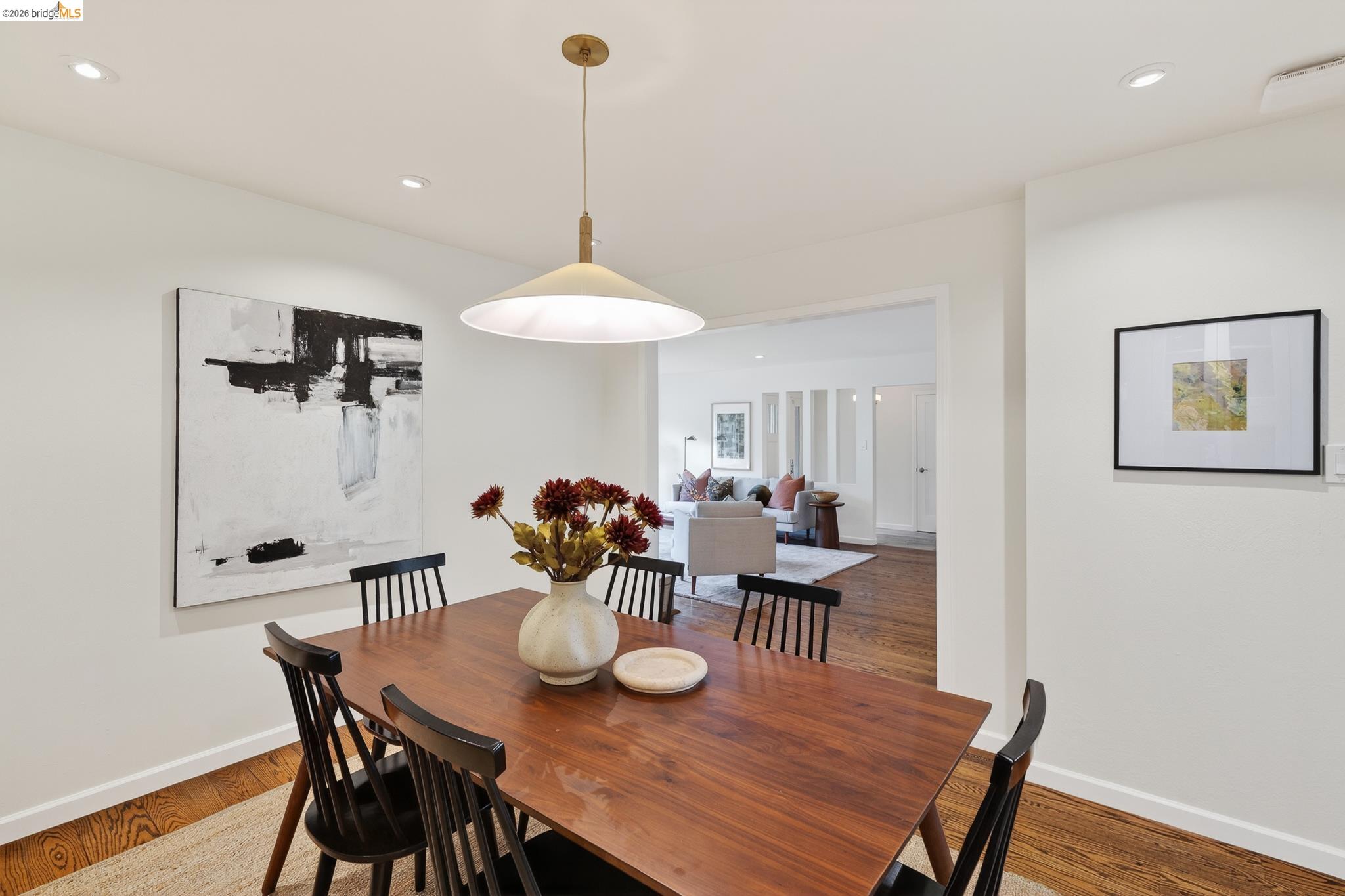 Detail Gallery Image 10 of 52 For 261 Silverado Ct, Oakland,  CA 94605 - 3 Beds | 2 Baths