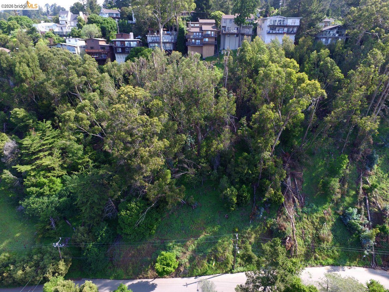 Detail Gallery Image 4 of 5 For Scout Rd, Oakland,  CA 94611 - – Beds | – Baths