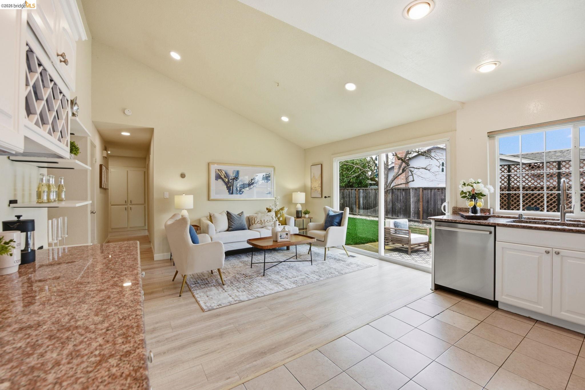 Detail Gallery Image 16 of 45 For 4701 Michelle Way, Union City,  CA 94587 - 4 Beds | 2 Baths