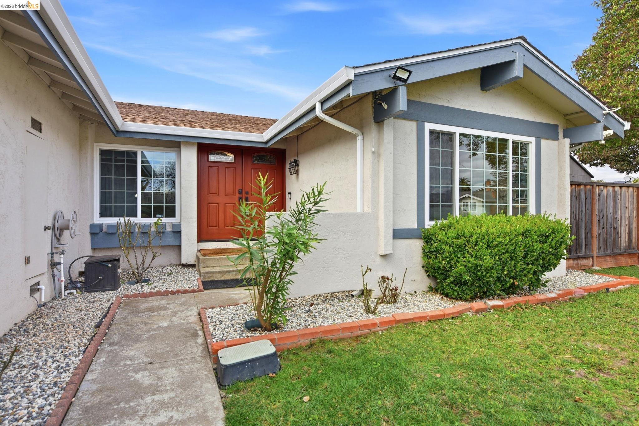 Detail Gallery Image 3 of 45 For 4701 Michelle Way, Union City,  CA 94587 - 4 Beds | 2 Baths