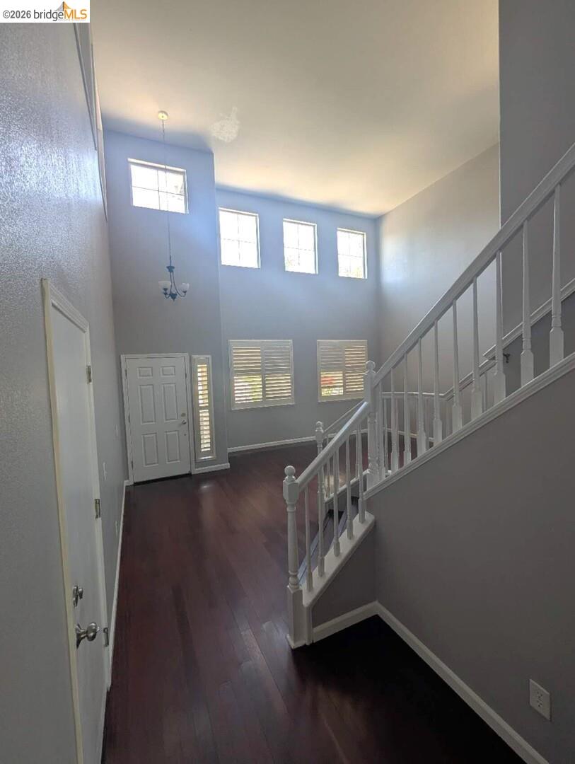 Detail Gallery Image 3 of 24 For 4958 Bay View Cir, Stockton,  CA 95219 - 4 Beds | 3 Baths