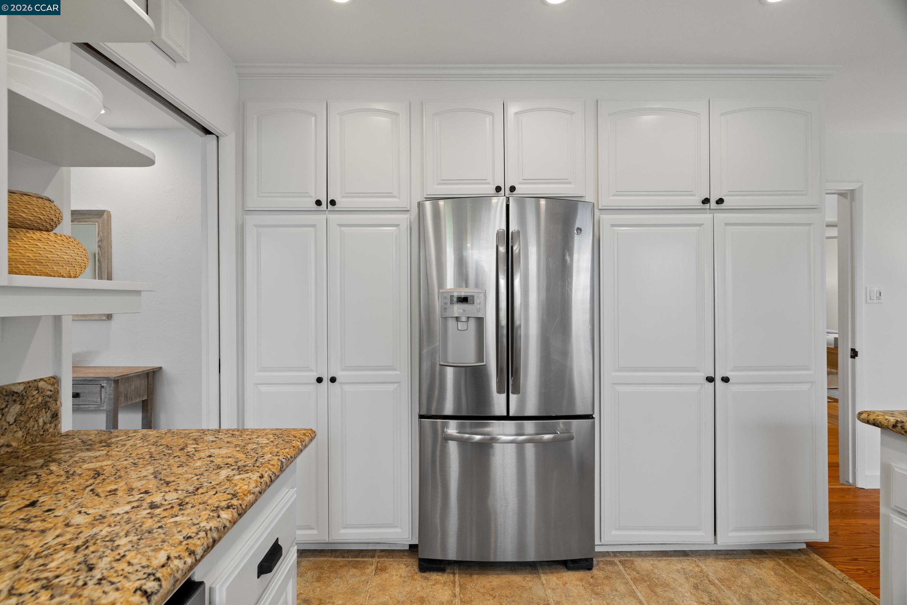 Detail Gallery Image 14 of 44 For 2080 Essenay Ave, Walnut Creek,  CA 94597 - 3 Beds | 2 Baths