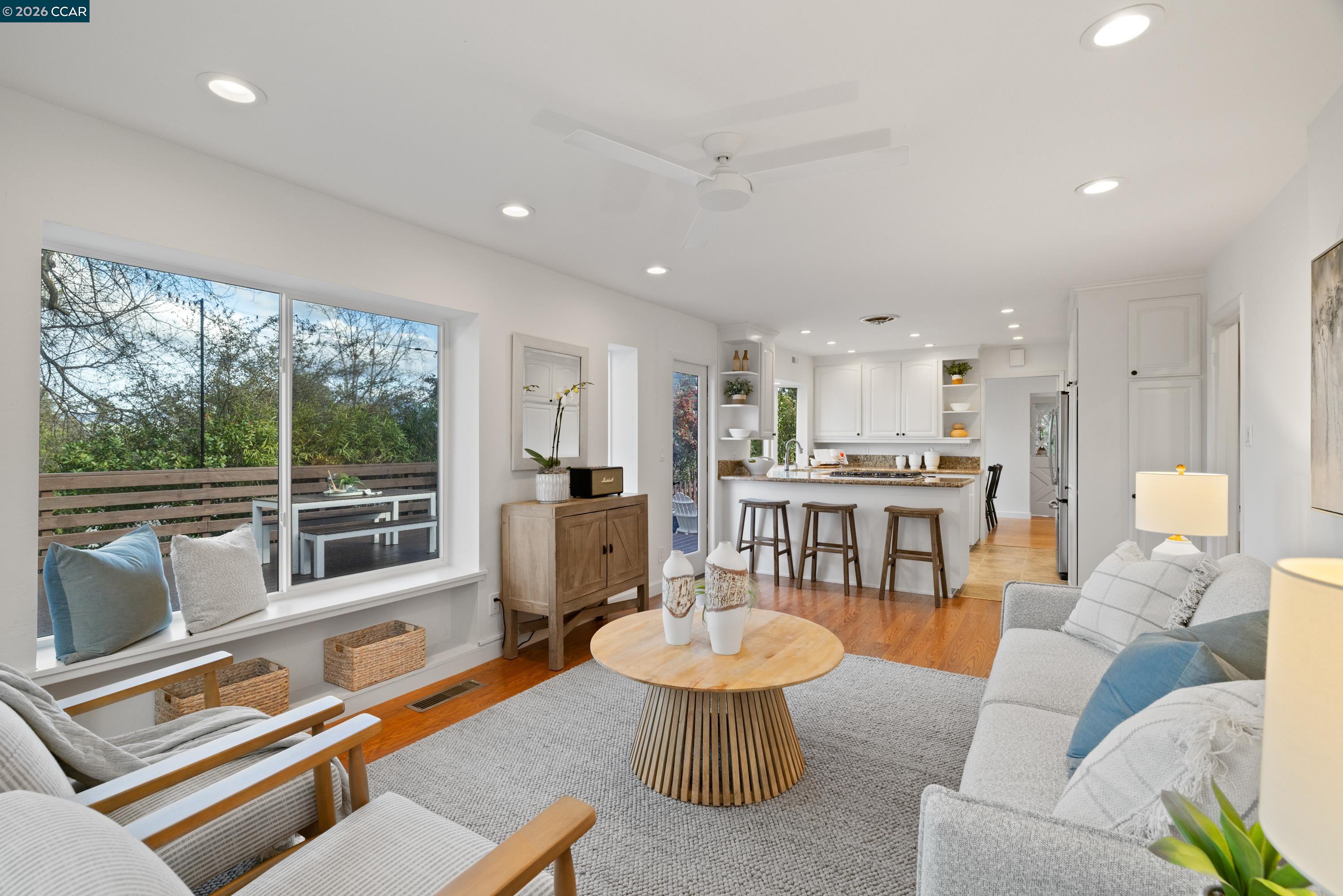 Detail Gallery Image 18 of 44 For 2080 Essenay Ave, Walnut Creek,  CA 94597 - 3 Beds | 2 Baths