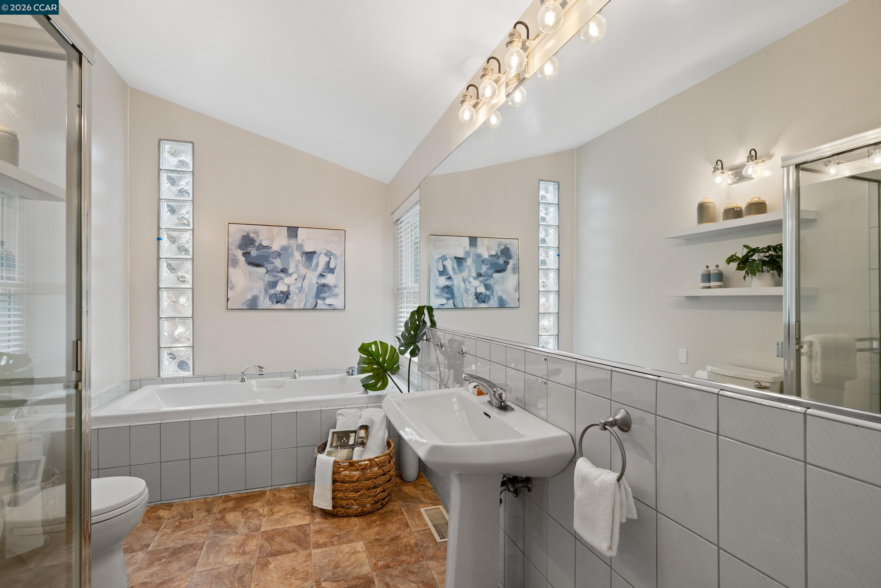 Detail Gallery Image 25 of 44 For 2080 Essenay Ave, Walnut Creek,  CA 94597 - 3 Beds | 2 Baths