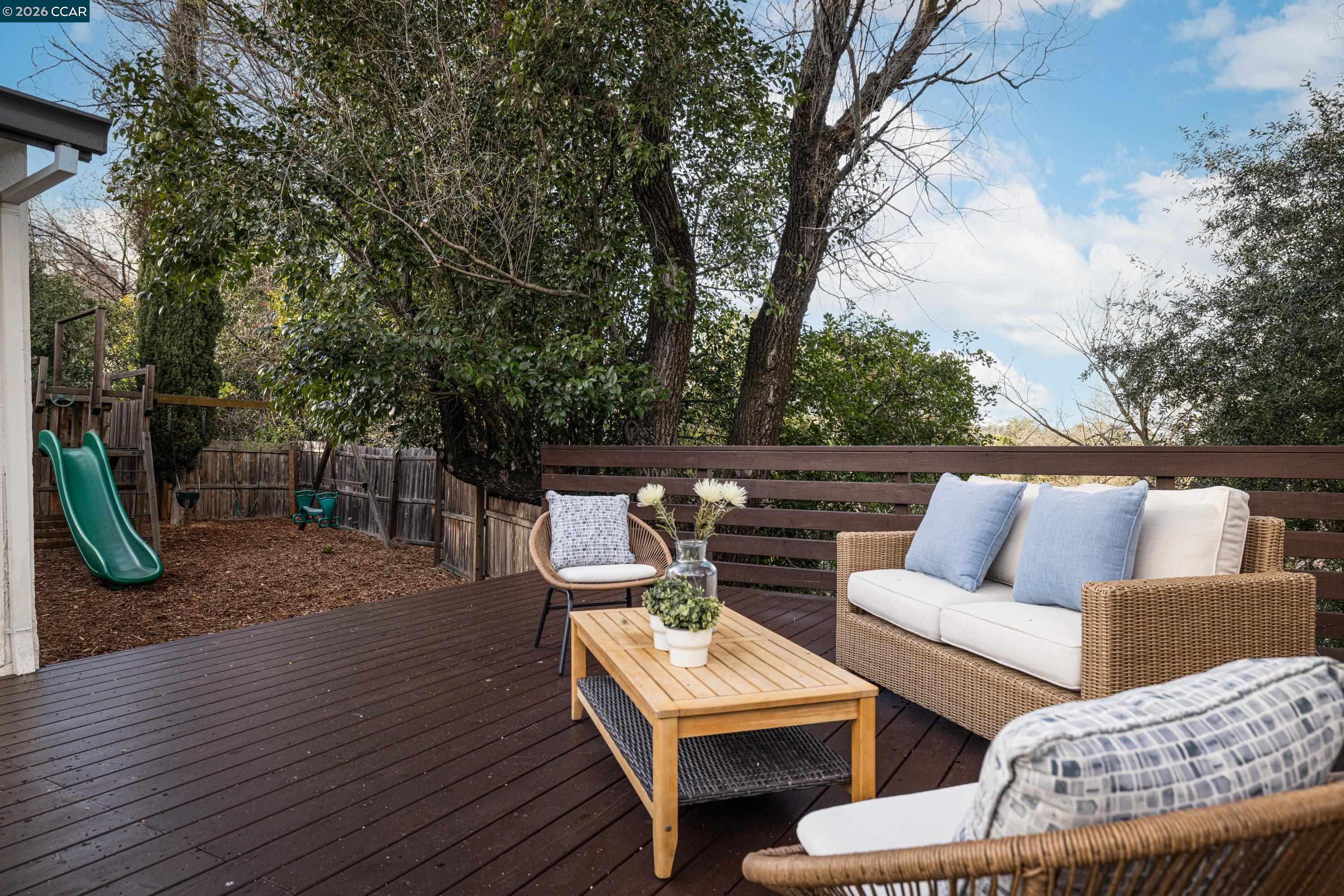 Detail Gallery Image 32 of 44 For 2080 Essenay Ave, Walnut Creek,  CA 94597 - 3 Beds | 2 Baths