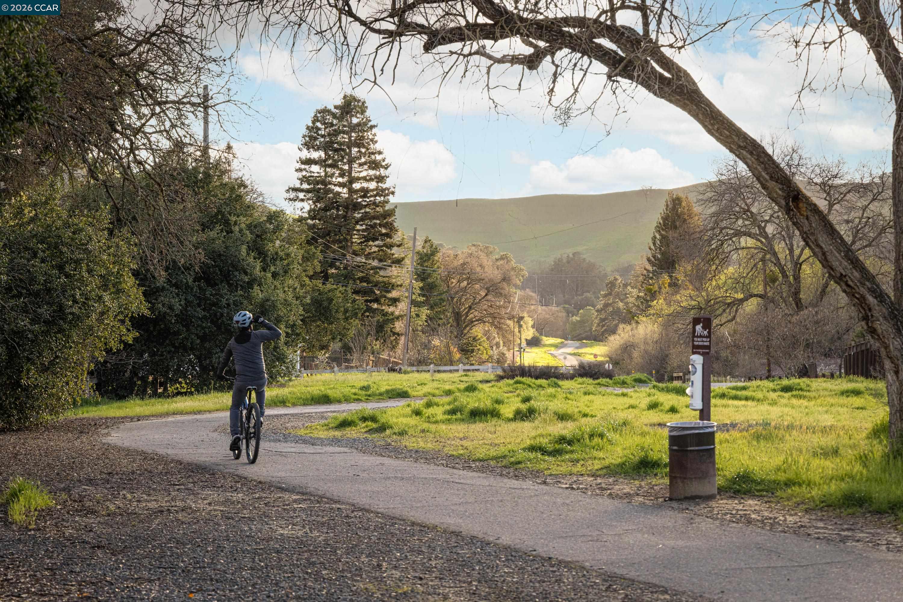 Detail Gallery Image 41 of 44 For 2080 Essenay Ave, Walnut Creek,  CA 94597 - 3 Beds | 2 Baths