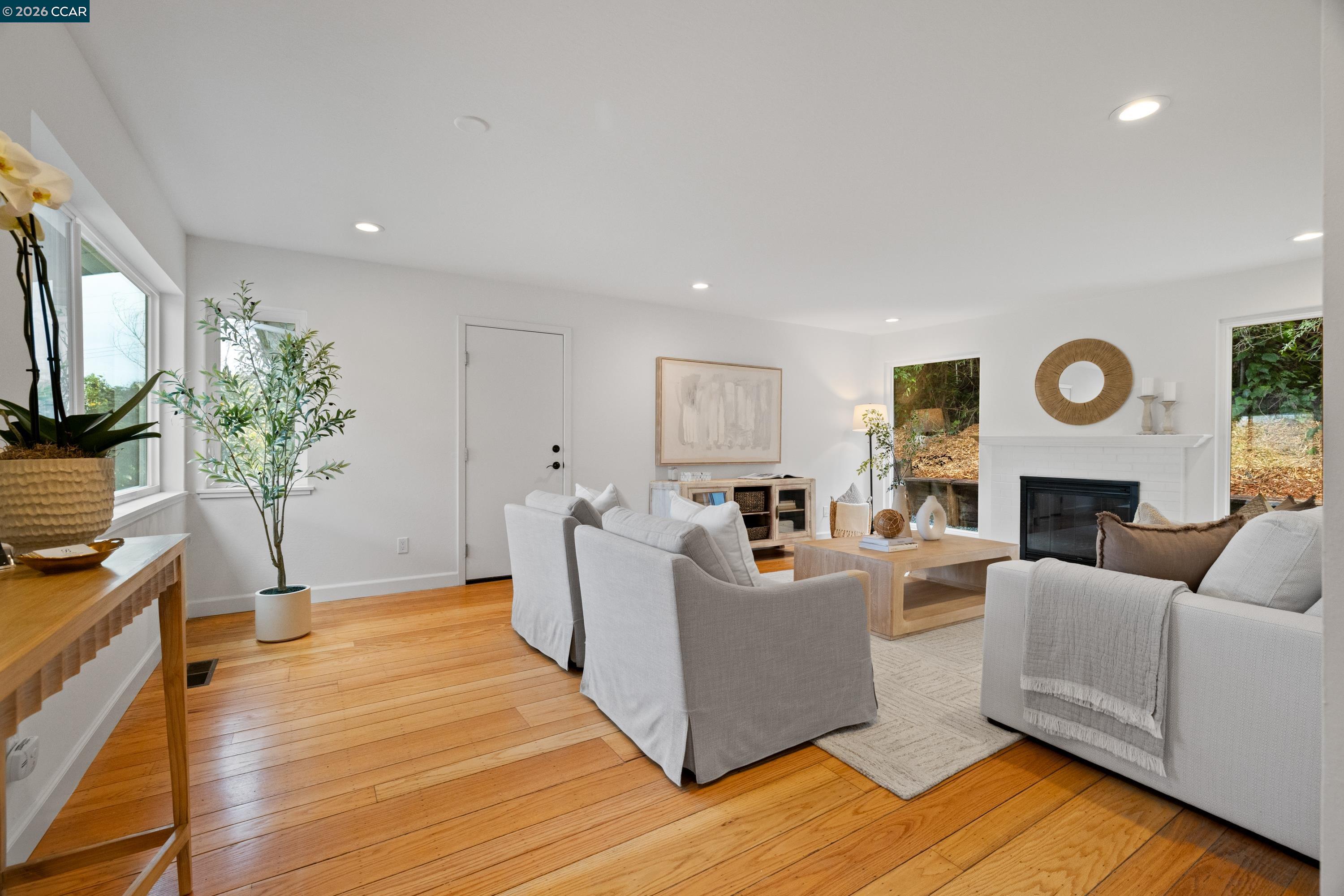 Detail Gallery Image 6 of 44 For 2080 Essenay Ave, Walnut Creek,  CA 94597 - 3 Beds | 2 Baths