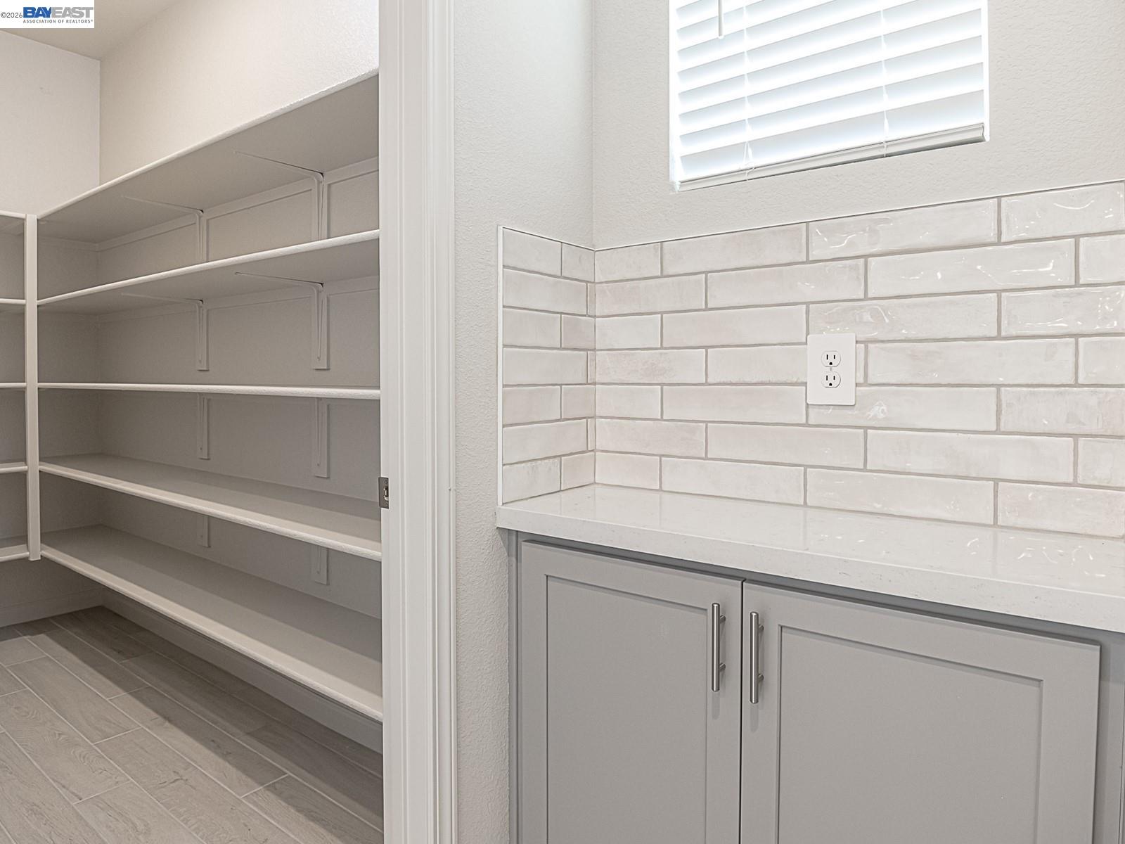 Detail Gallery Image 5 of 13 For 671 Channel Circle, Oakley,  CA 94561 - 4 Beds | 3 Baths