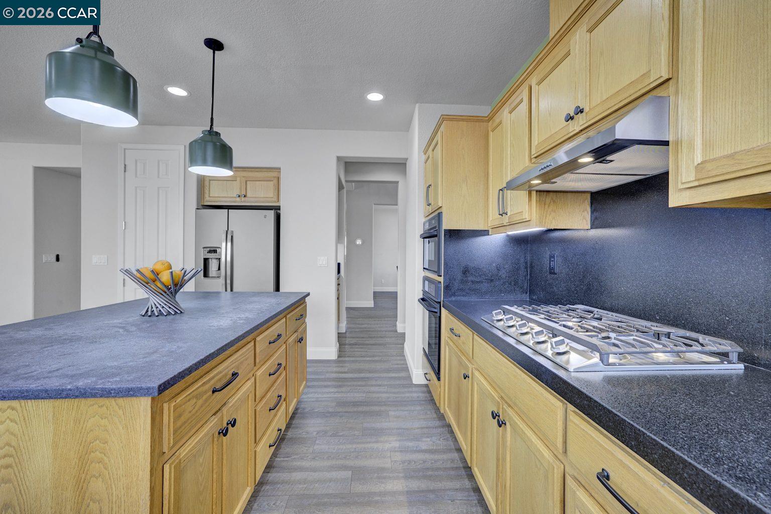 Detail Gallery Image 4 of 55 For 3432 Keystone Loop, Discovery Bay,  CA 94505 - 5 Beds | 4 Baths