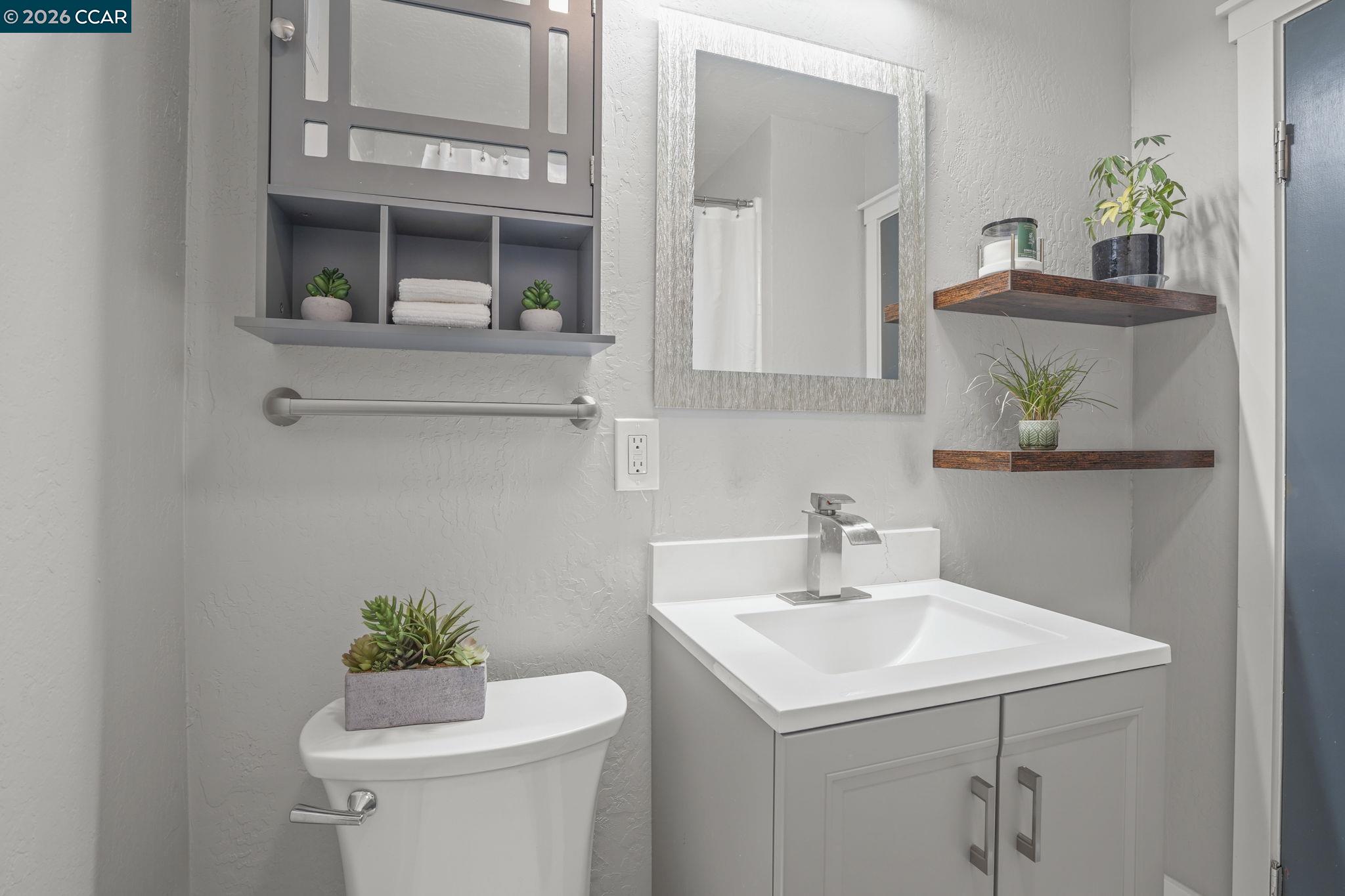 Detail Gallery Image 15 of 25 For 69 Fordham Ct, Pleasant Hill,  CA 94523 - 3 Beds | 2 Baths