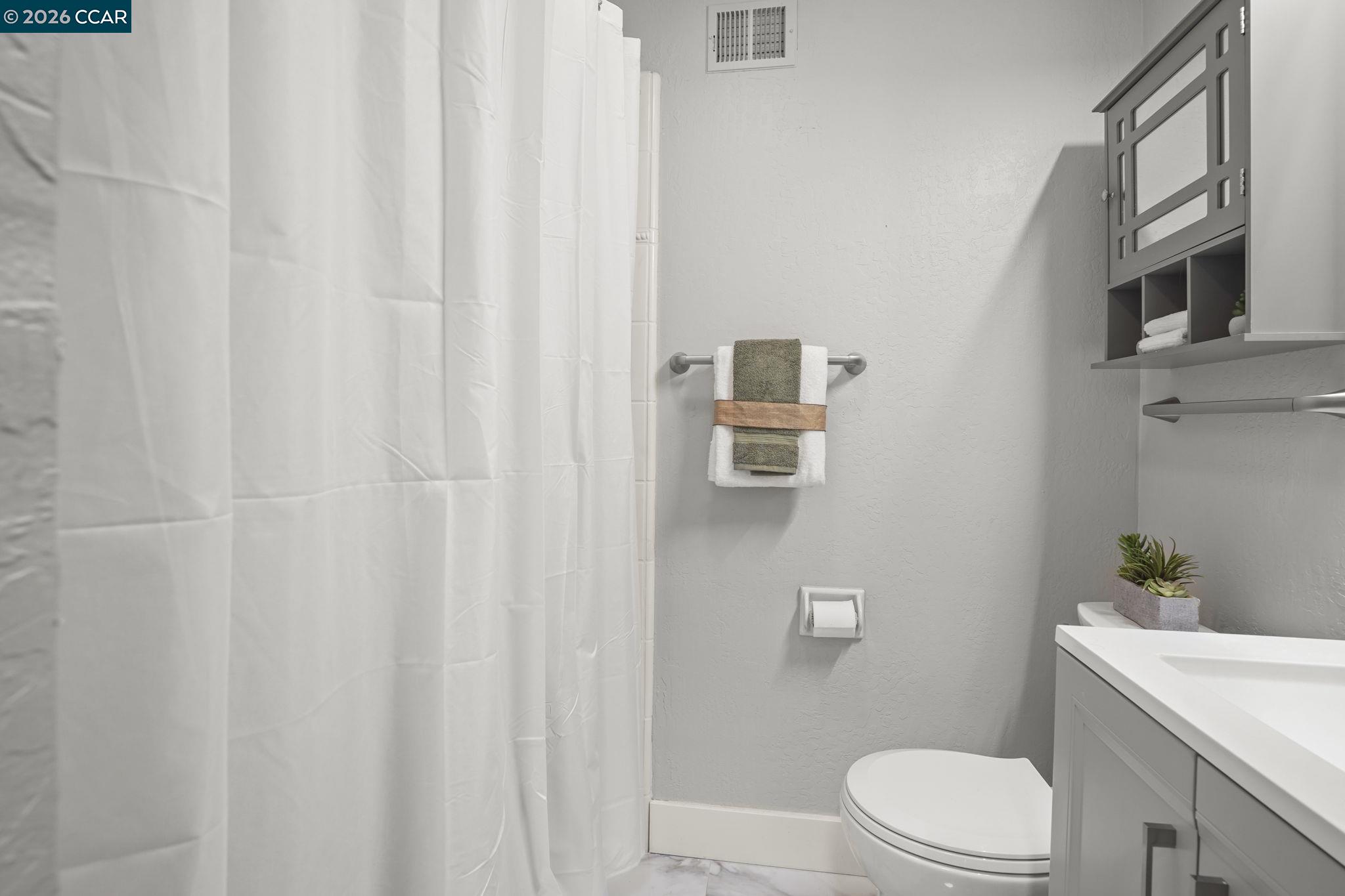 Detail Gallery Image 16 of 25 For 69 Fordham Ct, Pleasant Hill,  CA 94523 - 3 Beds | 2 Baths