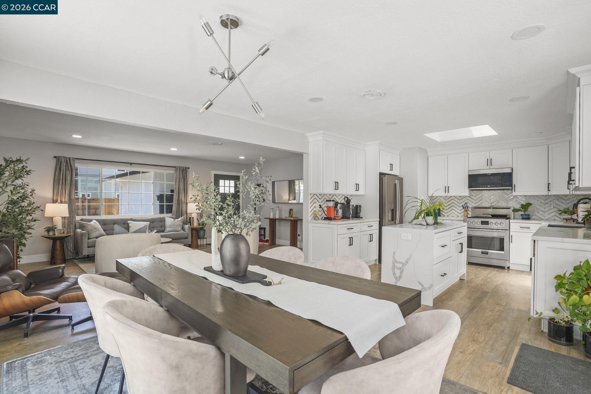 Detail Gallery Image 9 of 25 For 69 Fordham Ct, Pleasant Hill,  CA 94523 - 3 Beds | 2 Baths