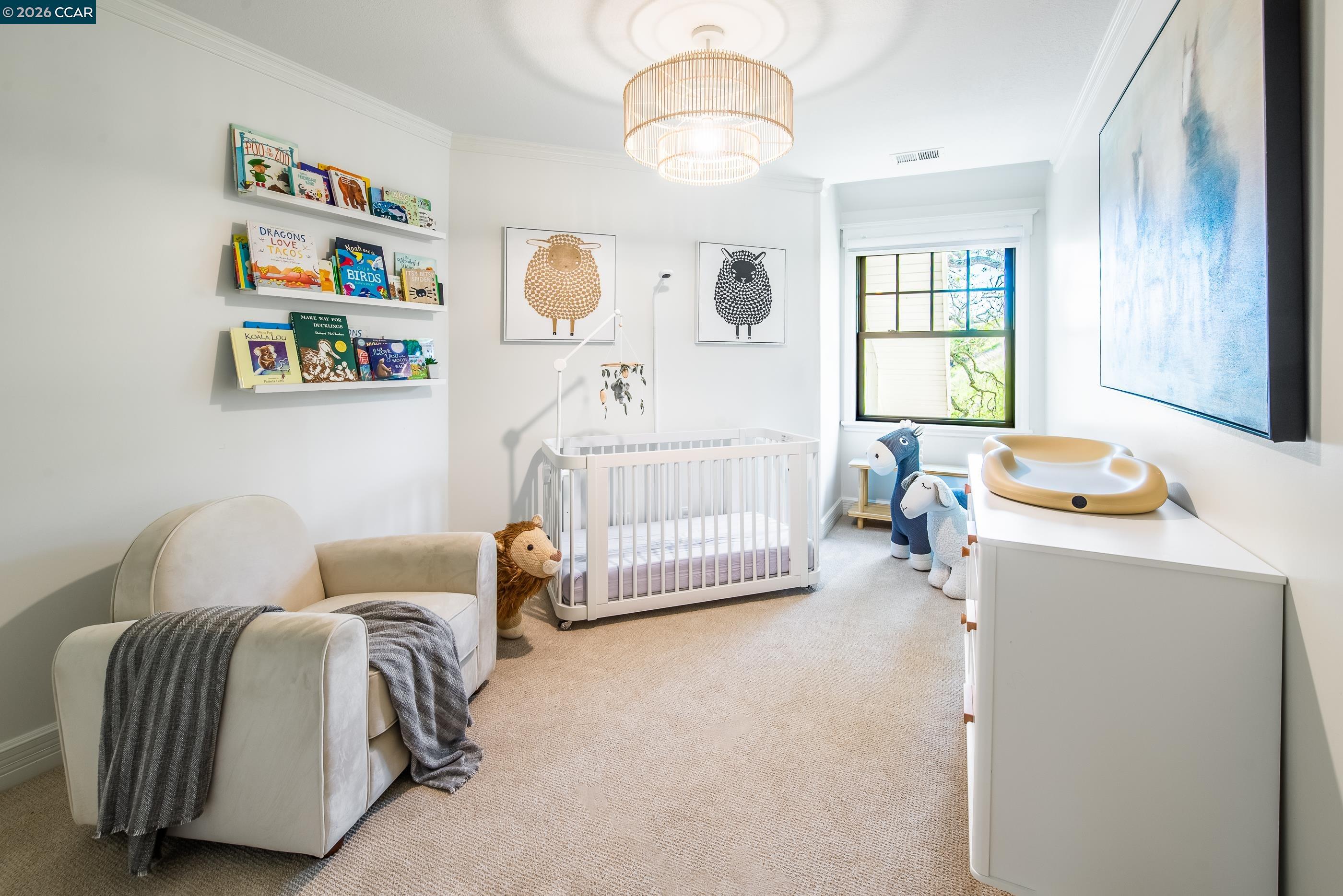 Detail Gallery Image 32 of 59 For 33 Deer Trail, Lafayette,  CA 94549 - 6 Beds | 4/1 Baths