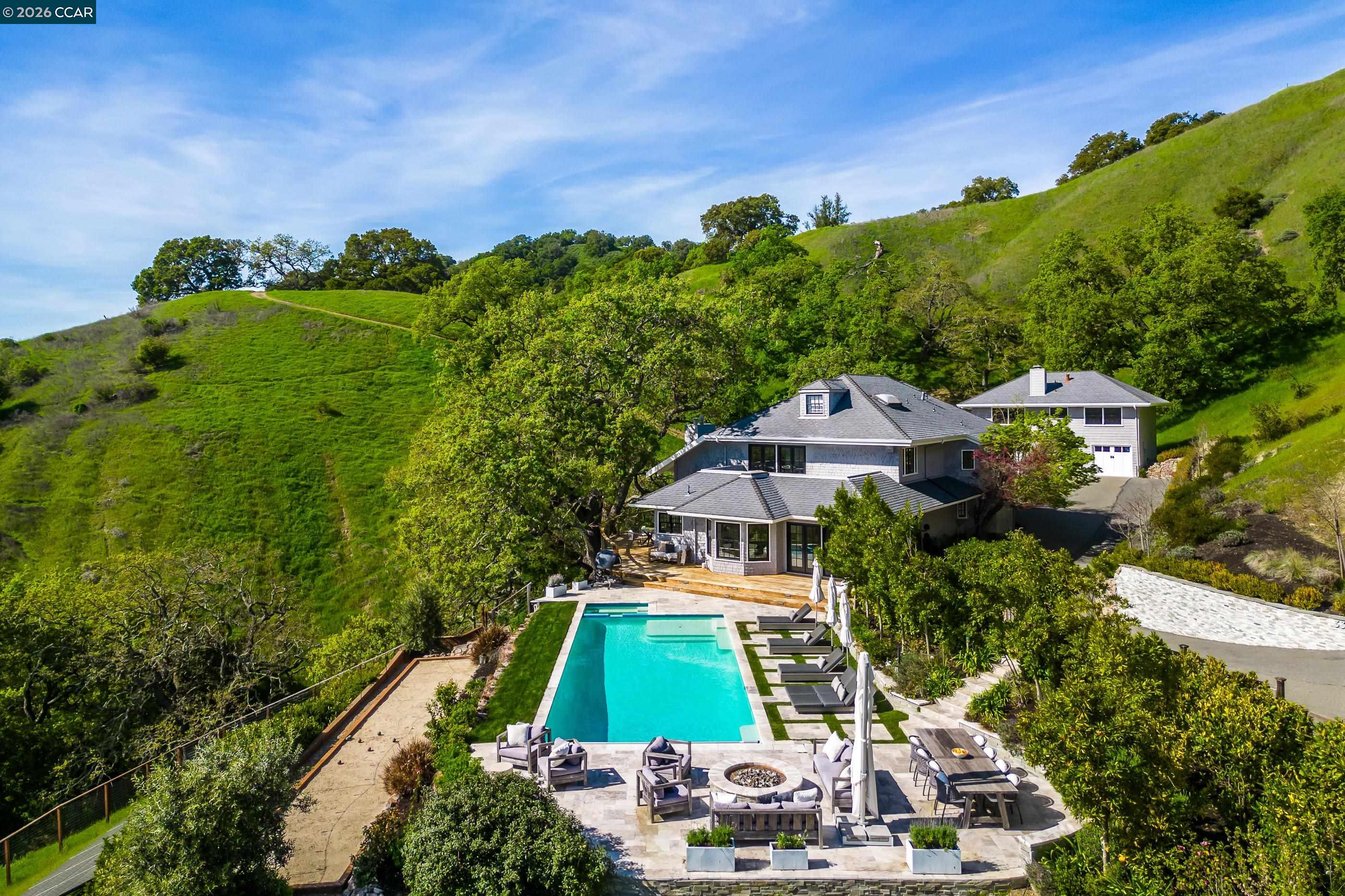 Detail Gallery Image 44 of 59 For 33 Deer Trail, Lafayette,  CA 94549 - 6 Beds | 4/1 Baths