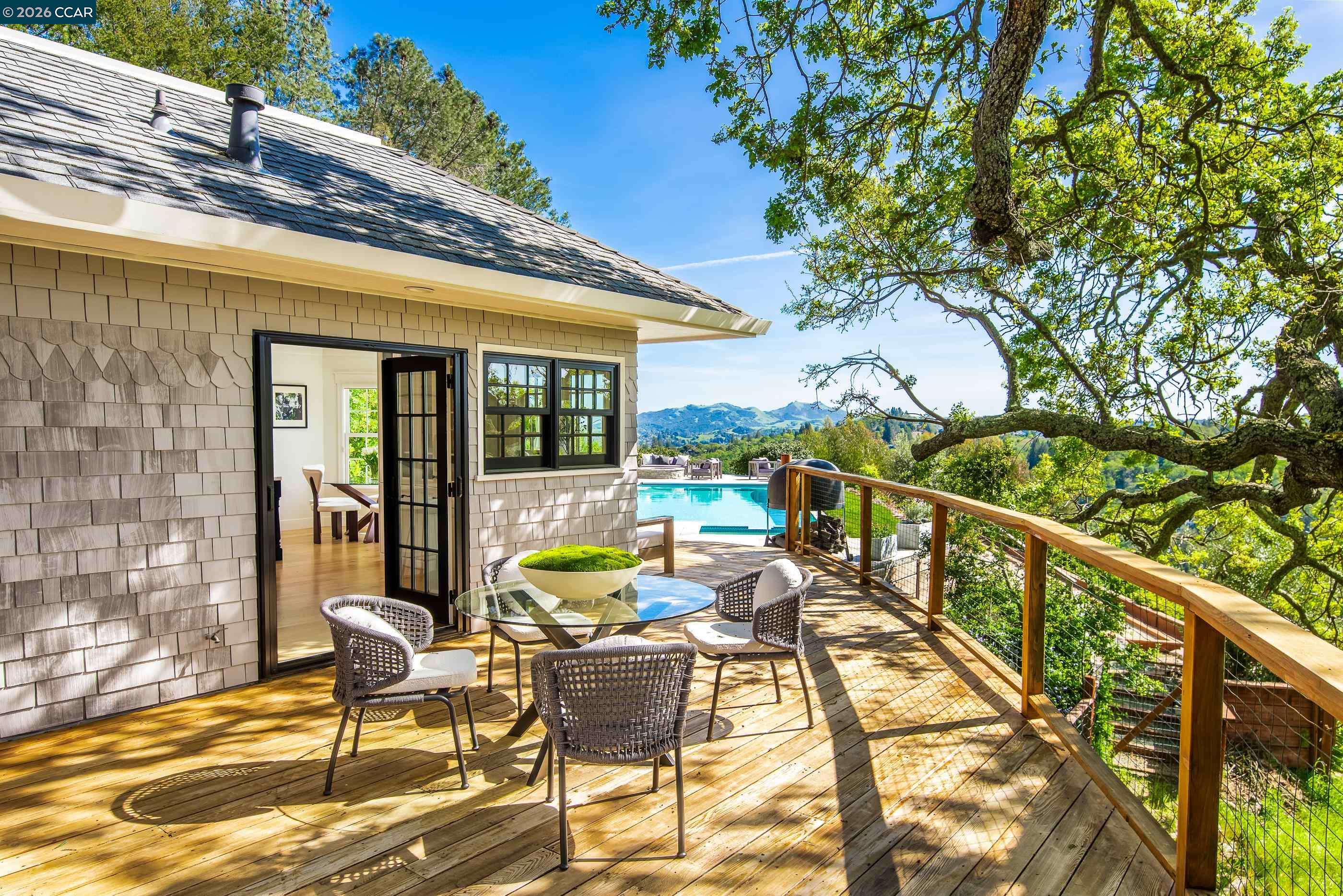 Detail Gallery Image 45 of 59 For 33 Deer Trail, Lafayette,  CA 94549 - 6 Beds | 4/1 Baths