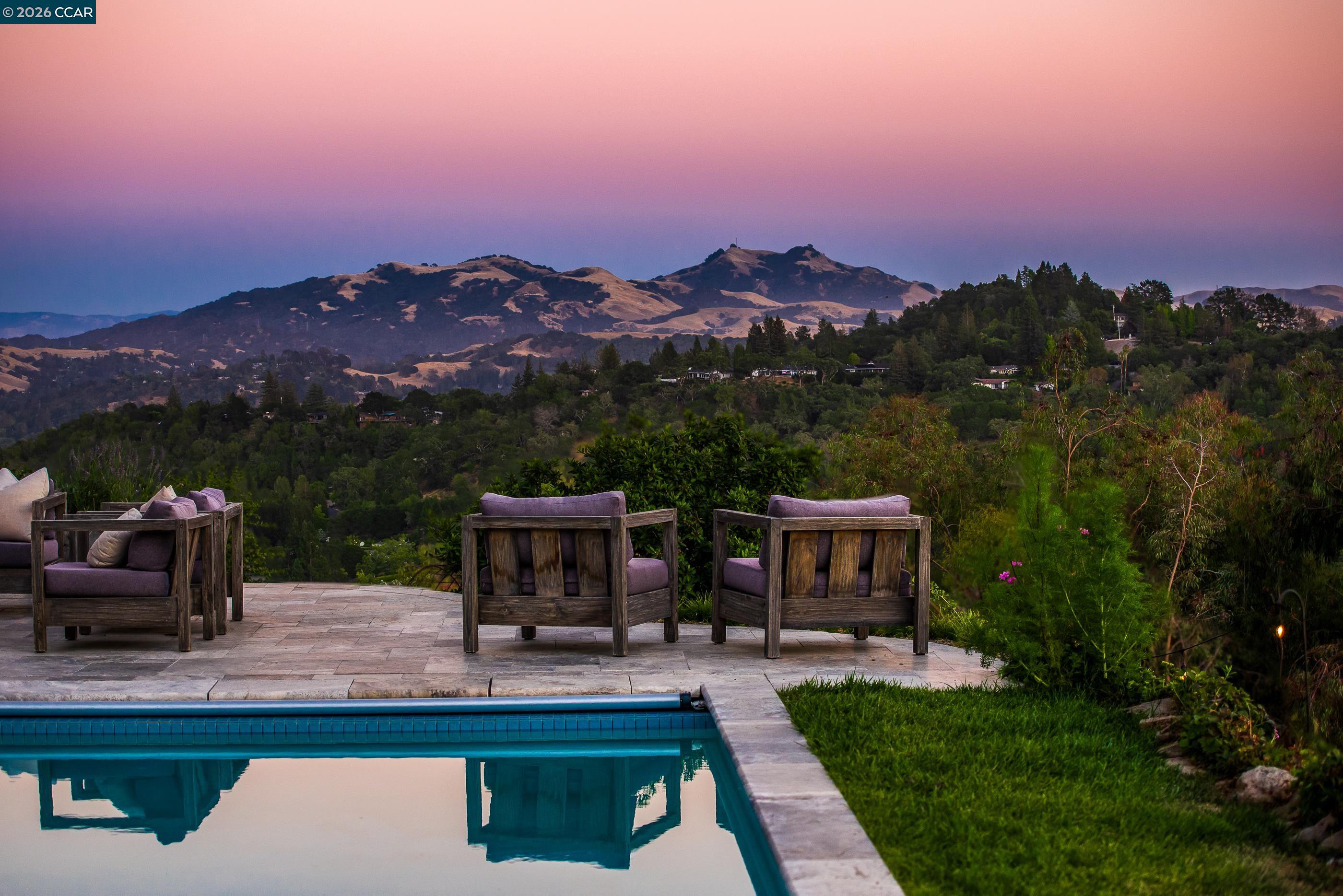 Detail Gallery Image 59 of 59 For 33 Deer Trail, Lafayette,  CA 94549 - 6 Beds | 4/1 Baths