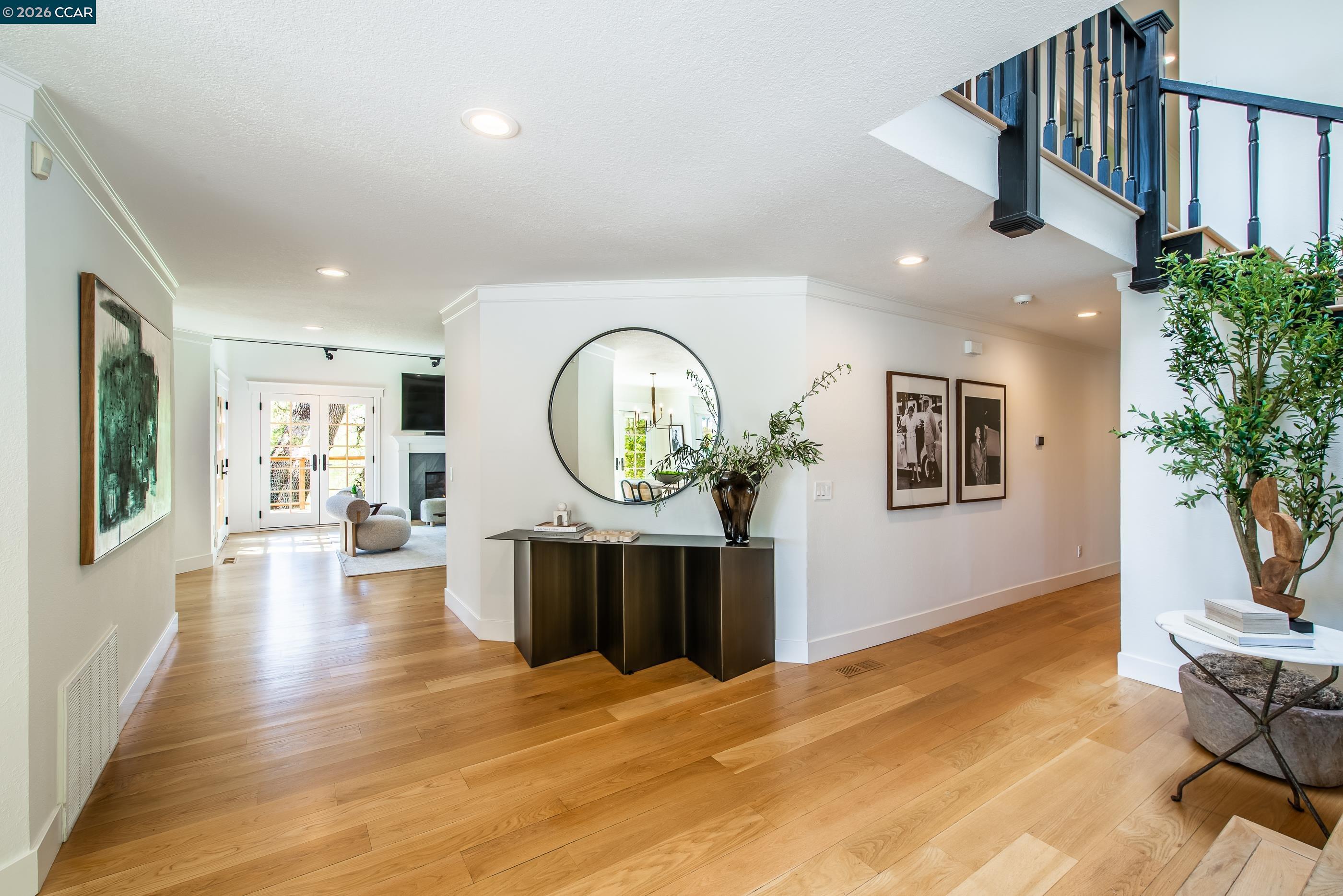 Detail Gallery Image 7 of 59 For 33 Deer Trail, Lafayette,  CA 94549 - 6 Beds | 4/1 Baths