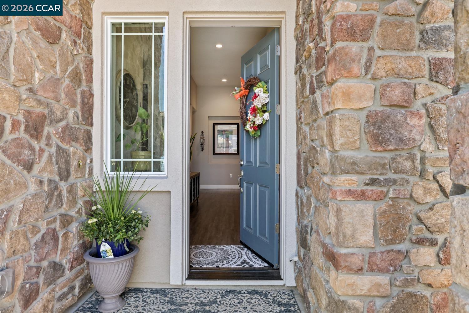 Detail Gallery Image 2 of 24 For 39 Pato Ct, Oakley,  CA 94561 - 4 Beds | 3 Baths