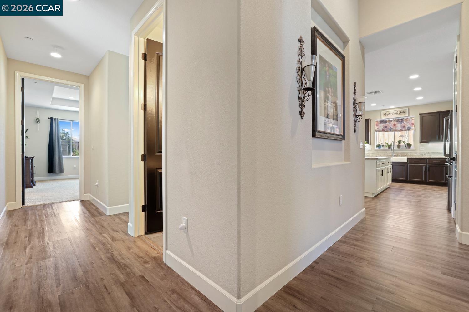 Detail Gallery Image 10 of 24 For 39 Pato Ct, Oakley,  CA 94561 - 4 Beds | 3 Baths