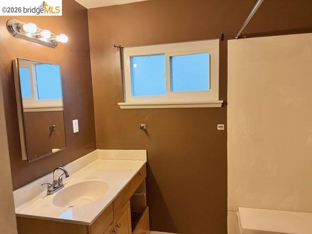 Detail Gallery Image 5 of 9 For 178 Linda Vista Ave, Pittsburg,  CA 94565 - 3 Beds | 1 Baths