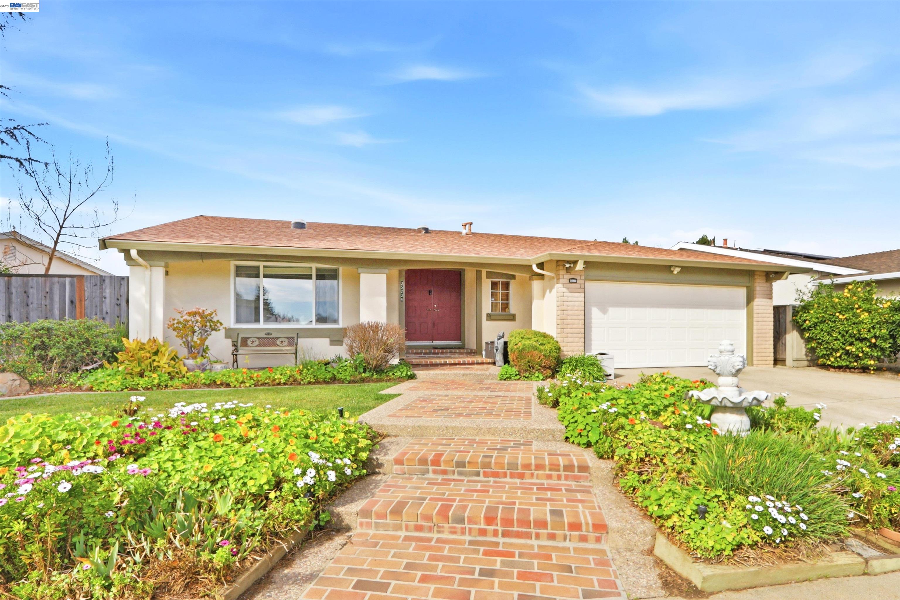 Detail Gallery Image 2 of 46 For 35234 Cornish Dr, Fremont,  CA 94536 - 3 Beds | 2 Baths