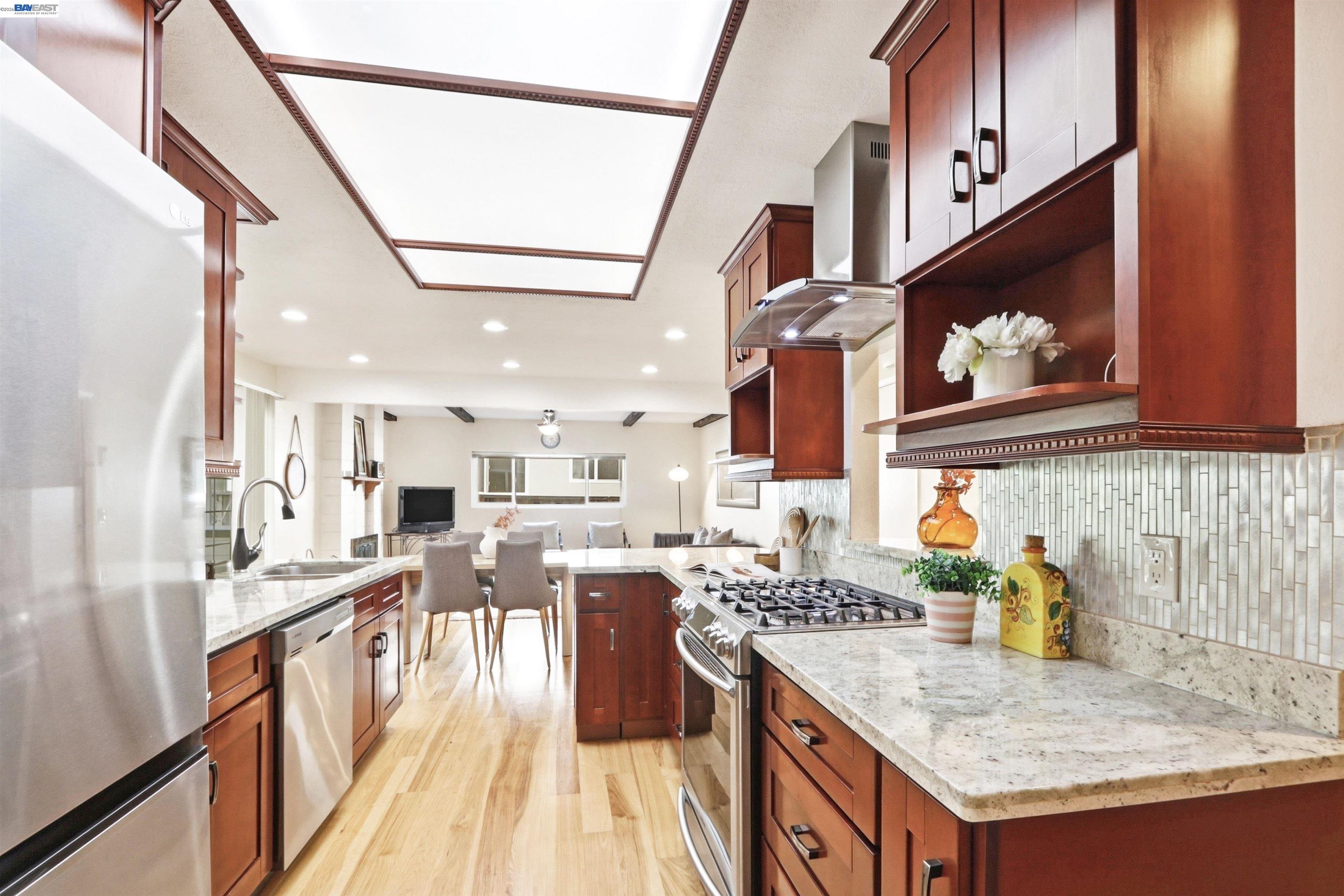 Detail Gallery Image 16 of 46 For 35234 Cornish Dr, Fremont,  CA 94536 - 3 Beds | 2 Baths