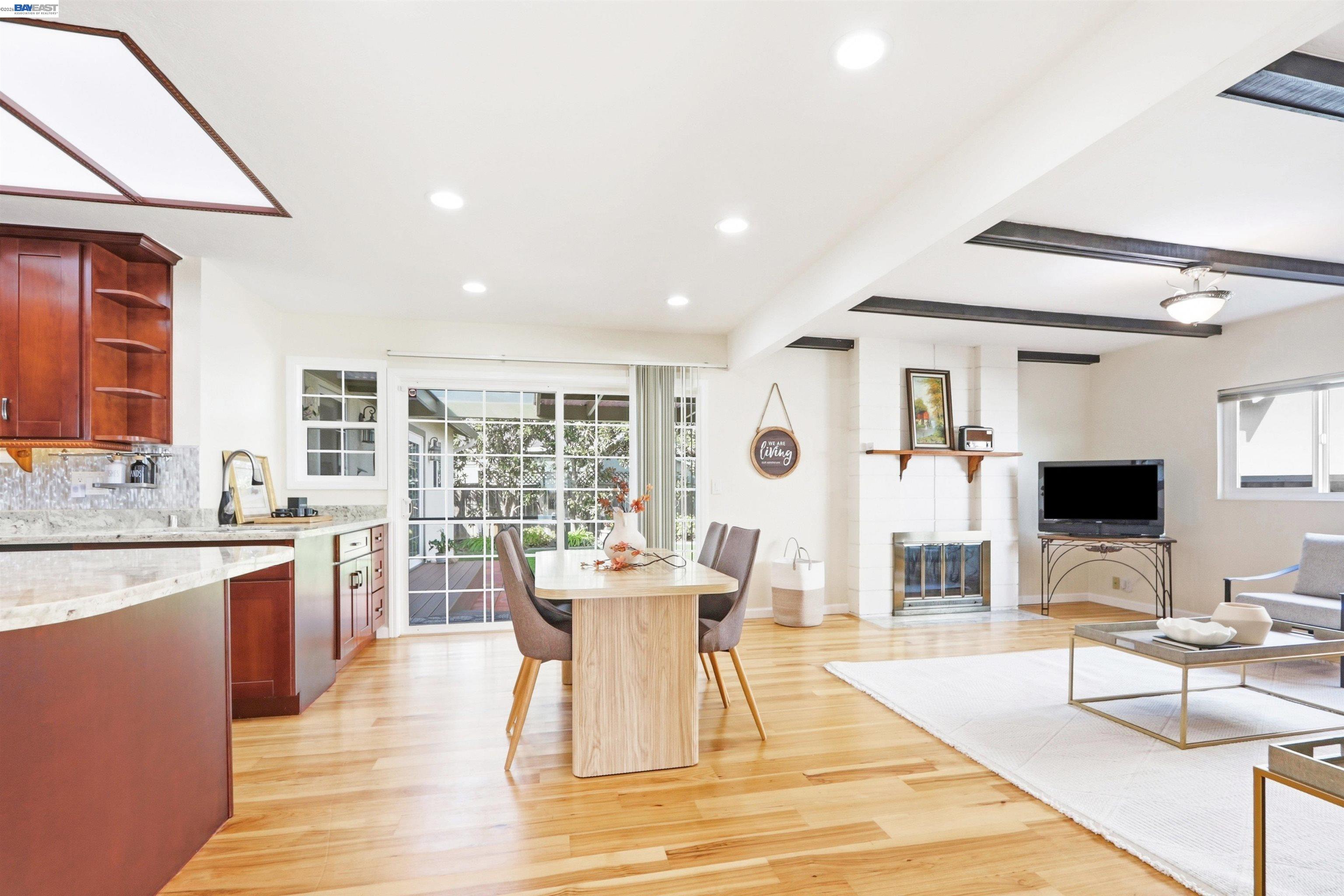 Detail Gallery Image 8 of 46 For 35234 Cornish Dr, Fremont,  CA 94536 - 3 Beds | 2 Baths