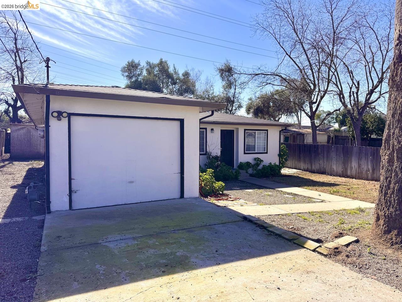 Detail Gallery Image 29 of 55 For 1936 & 1944 Vine Ln, Antioch,  CA 94509 - 3 Beds | 2 Baths