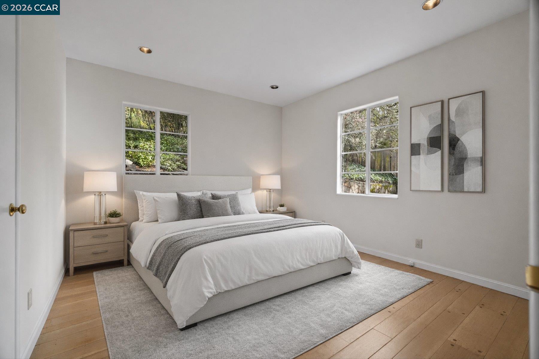 Detail Gallery Image 13 of 28 For 110 Moraga Way, Orinda,  CA 94563 - 2 Beds | 1/1 Baths