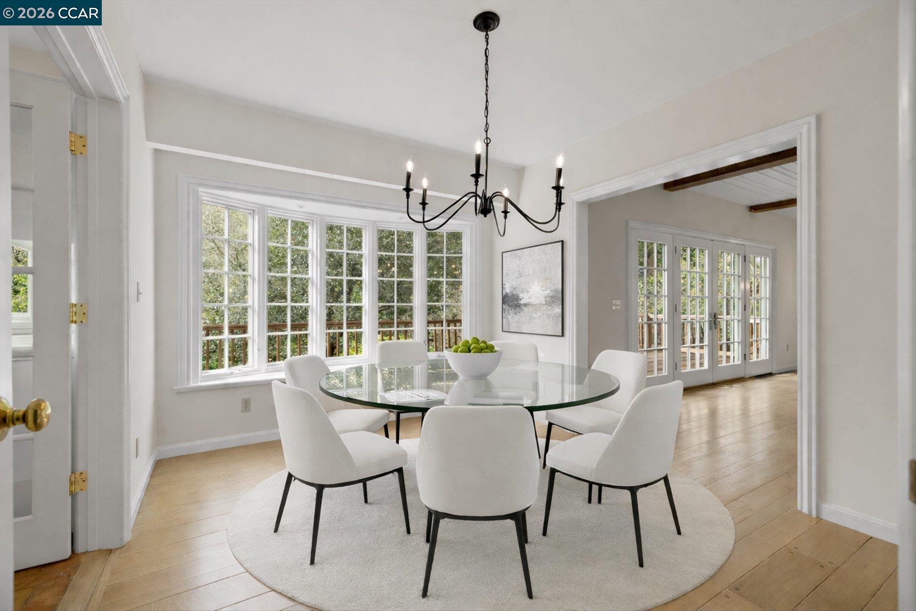 Detail Gallery Image 7 of 28 For 110 Moraga Way, Orinda,  CA 94563 - 2 Beds | 1/1 Baths