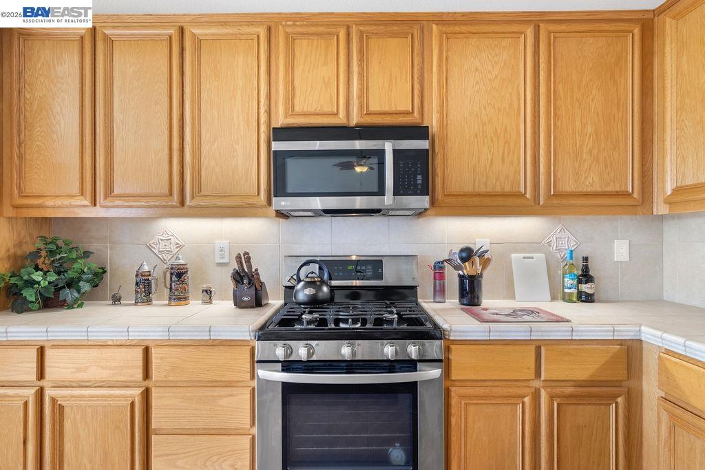 Detail Gallery Image 19 of 52 For 1105 Paradise Peak Rd, Valley Springs,  CA 95252 - 4 Beds | 2 Baths