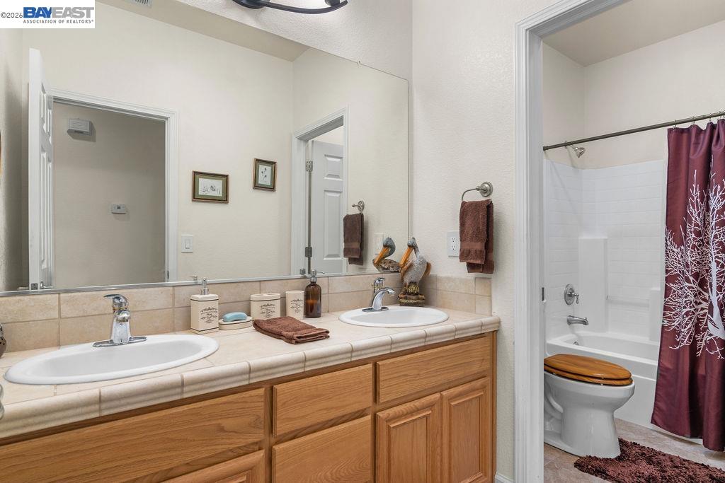 Detail Gallery Image 23 of 52 For 1105 Paradise Peak Rd, Valley Springs,  CA 95252 - 4 Beds | 2 Baths
