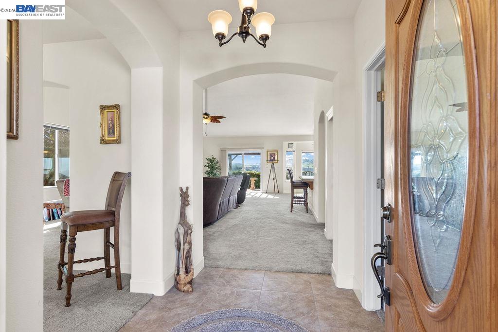 Detail Gallery Image 5 of 52 For 1105 Paradise Peak Rd, Valley Springs,  CA 95252 - 4 Beds | 2 Baths