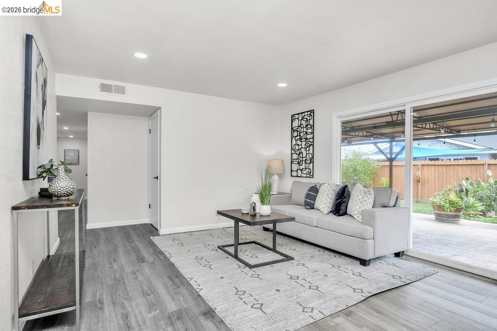 Detail Gallery Image 14 of 32 For 2734 Balboa Dr, Tracy,  CA 95376 - 3 Beds | 2 Baths
