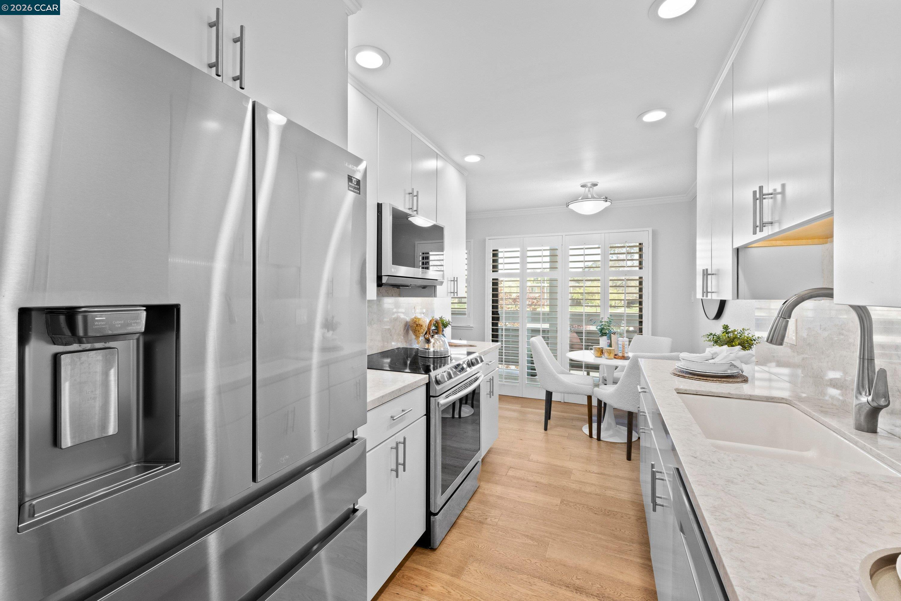 Detail Gallery Image 7 of 27 For 1111 Compass Ln #105,  Foster City,  CA 94404 - 3 Beds | 2 Baths