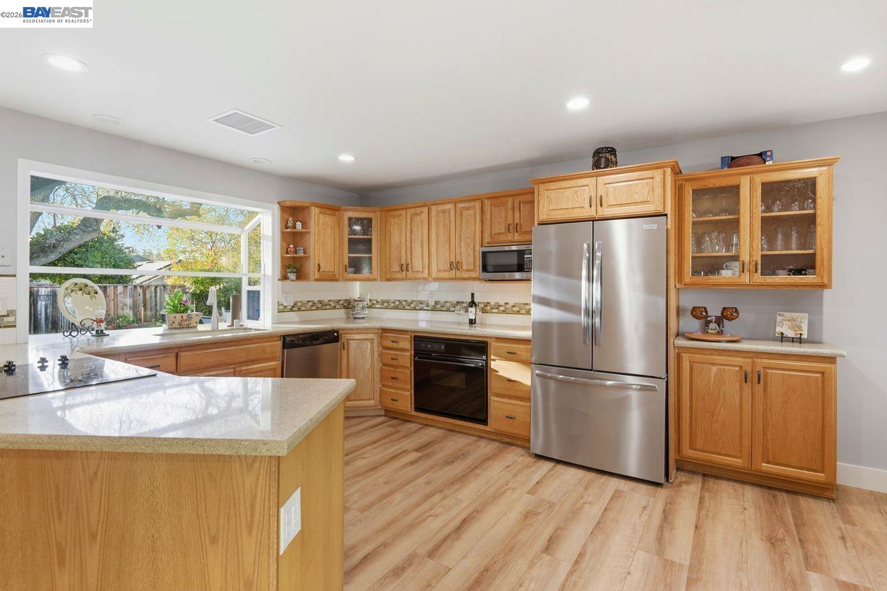 Detail Gallery Image 15 of 45 For 2124 Orion Ct, Livermore,  CA 94550 - 3 Beds | 2 Baths