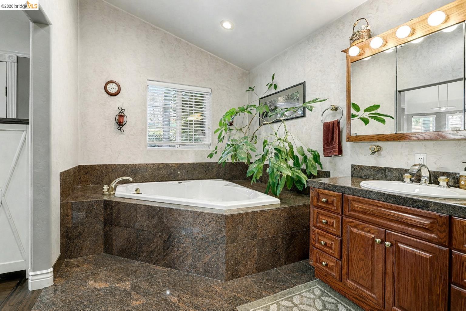 Detail Gallery Image 18 of 40 For 3614 Kay Court, Fremont,  CA 94538 - 4 Beds | 3 Baths