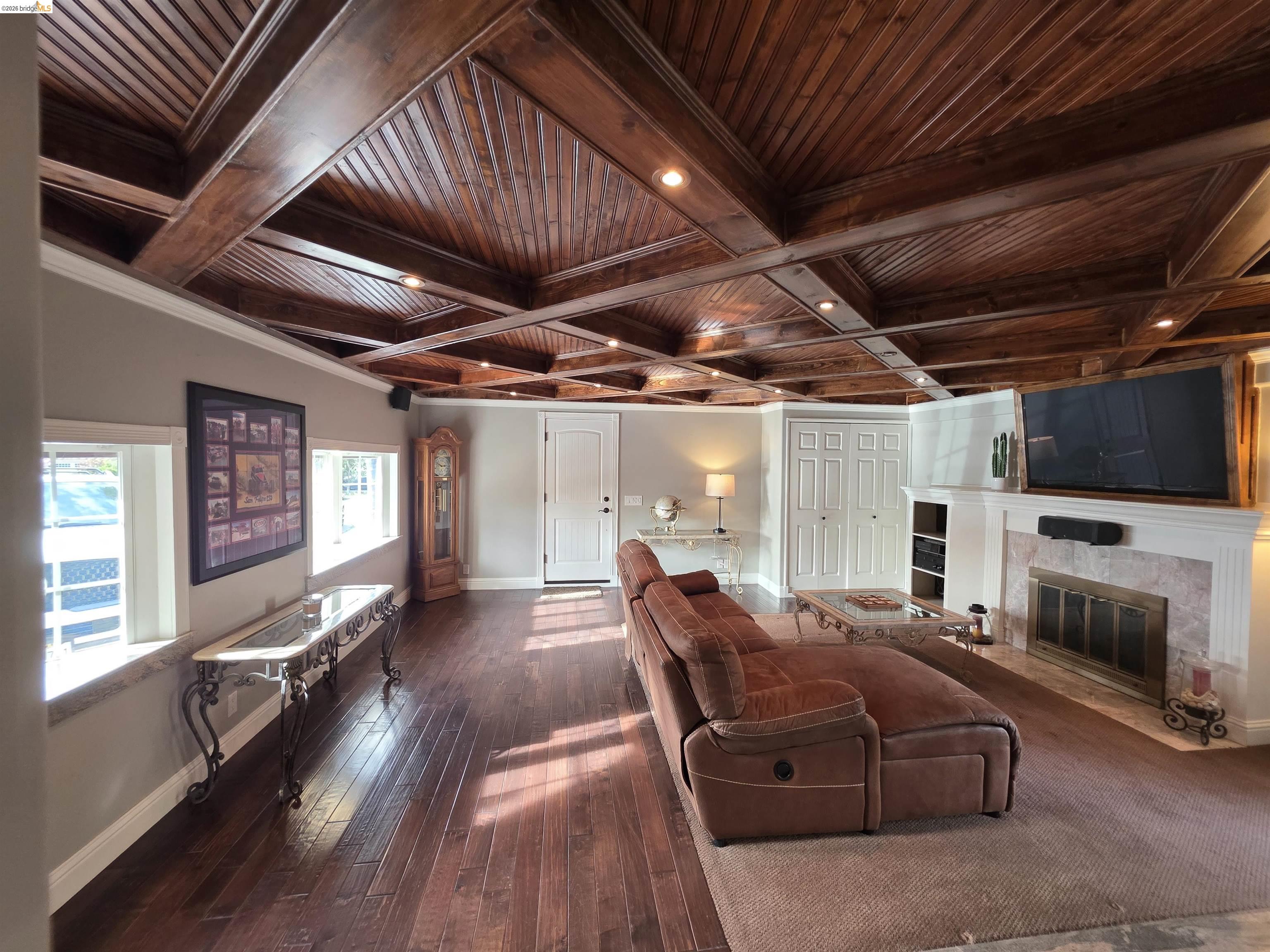 Detail Gallery Image 5 of 40 For 3614 Kay Court, Fremont,  CA 94538 - 4 Beds | 3 Baths